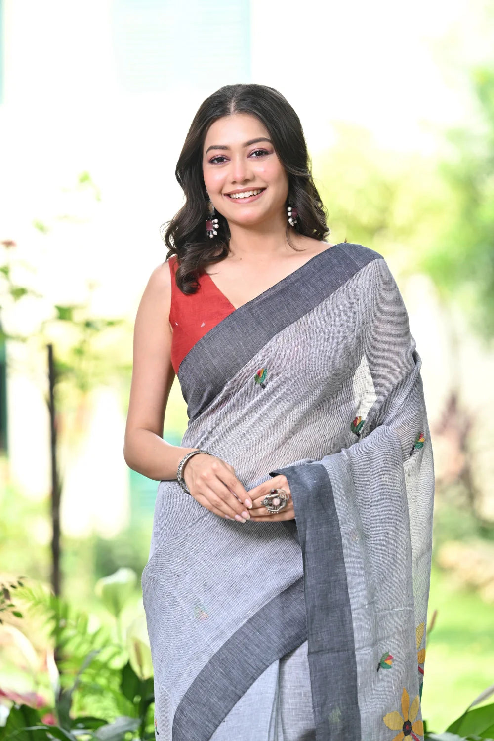 Handloom Grey Pure Linen Jamdani Saree