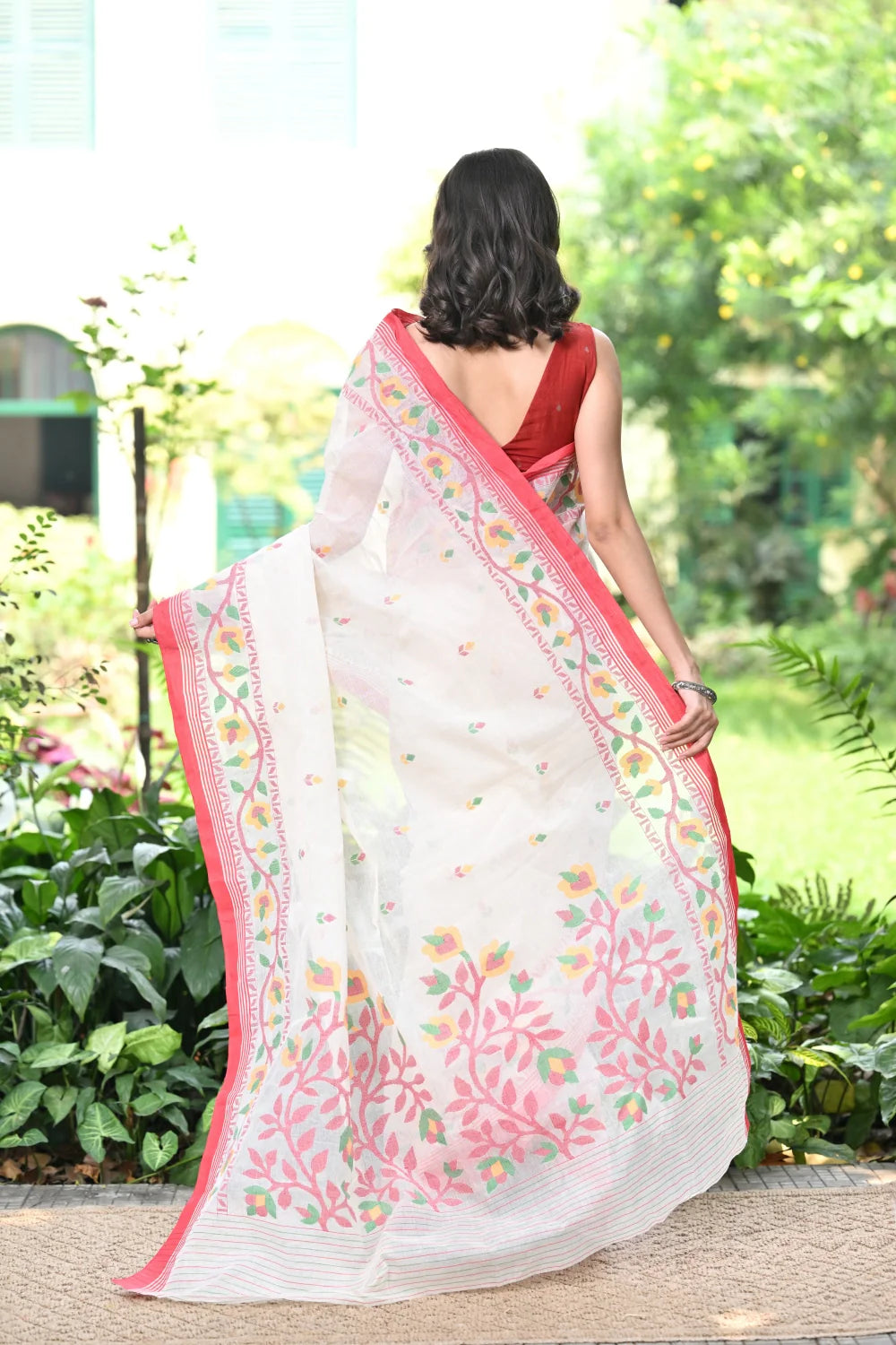 Handloom White & Red Pure Cotton Jamdani