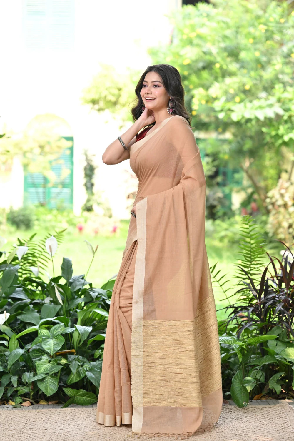 Handloom Wood Brown Pure Cotton Saree With Tussar Silk Border & Jute Pallu