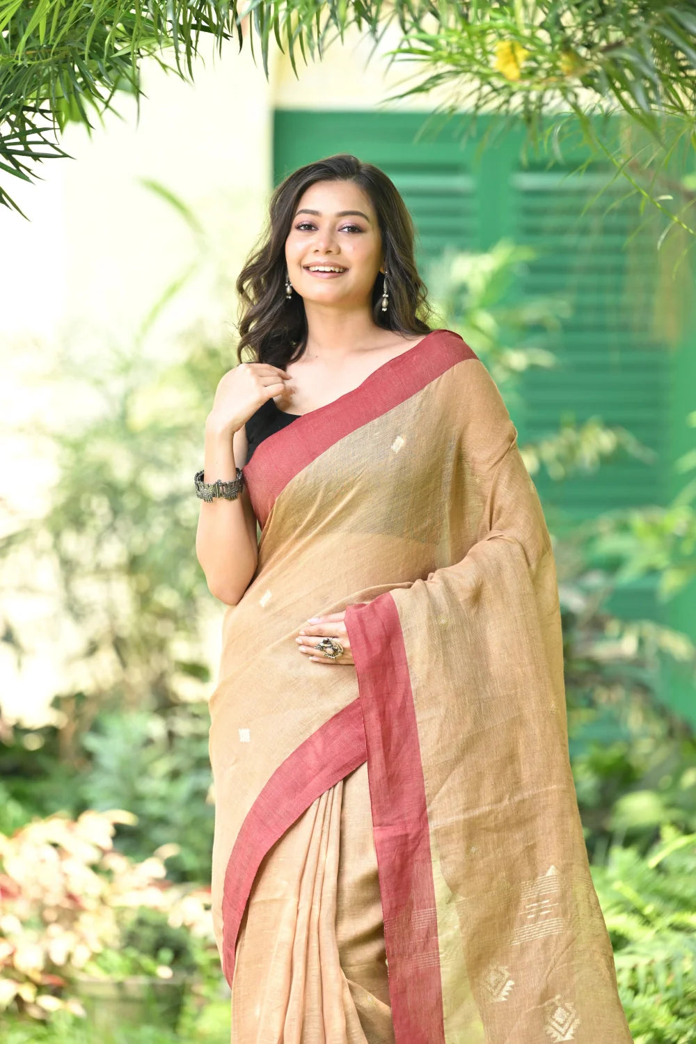 Handloom Sand Brown Pure Linen Jamdani Saree