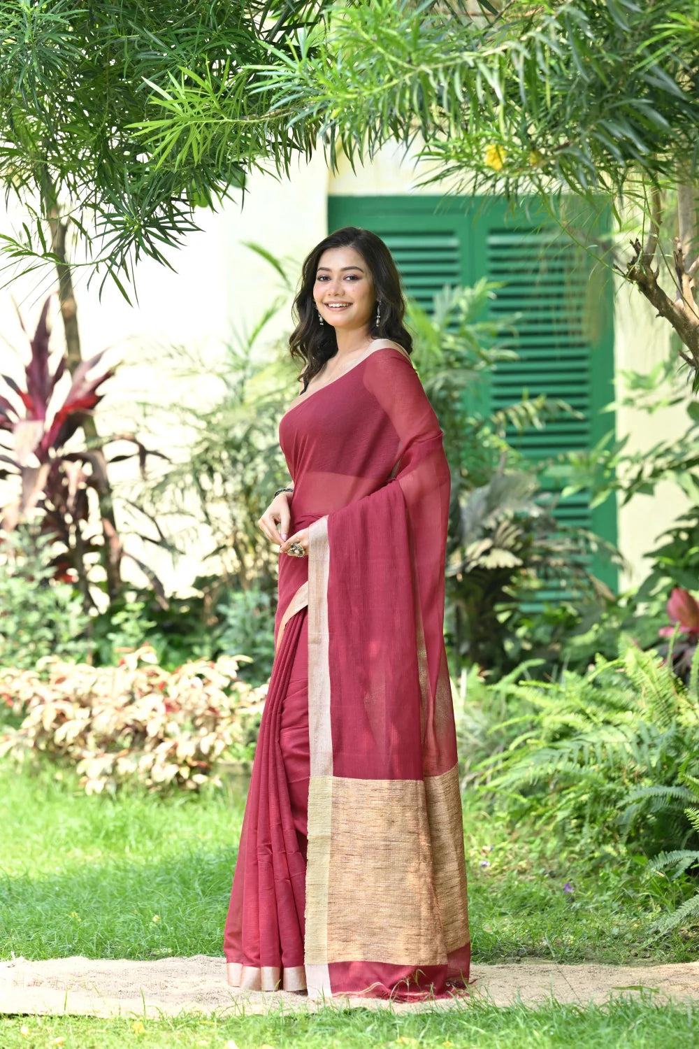 Handloom Wine Pure Cotton Saree With Tussar Silk Border & Jute Pallu