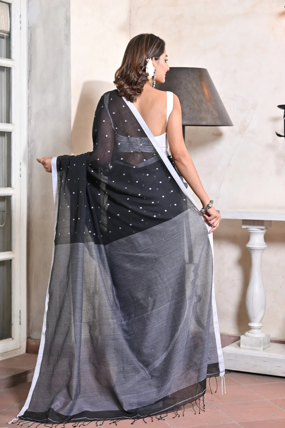 Handloom Black & White Soft Cotton Jamdani Saree