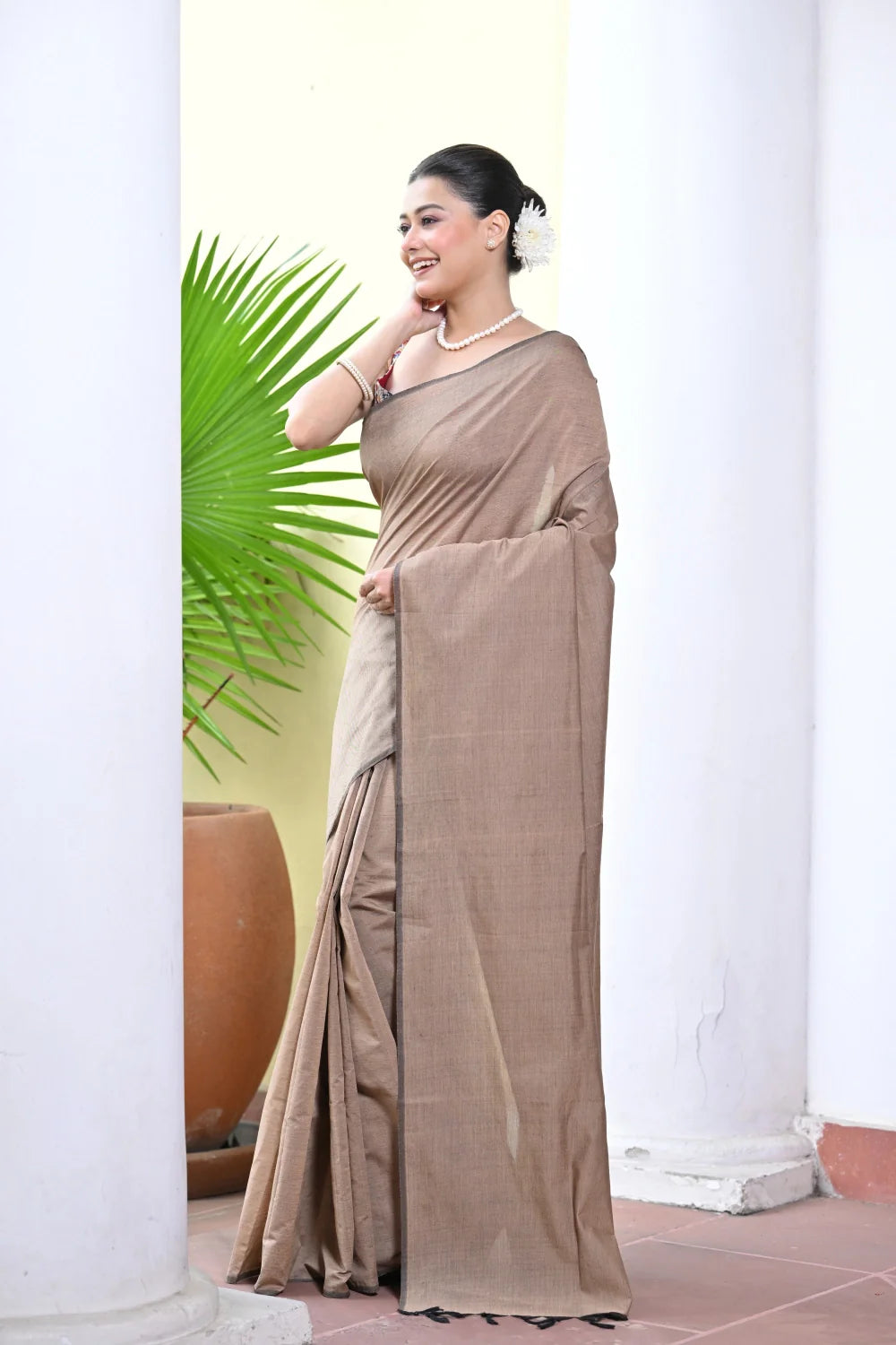 Handloom Cotton Sand Brown Solid Colour Saree