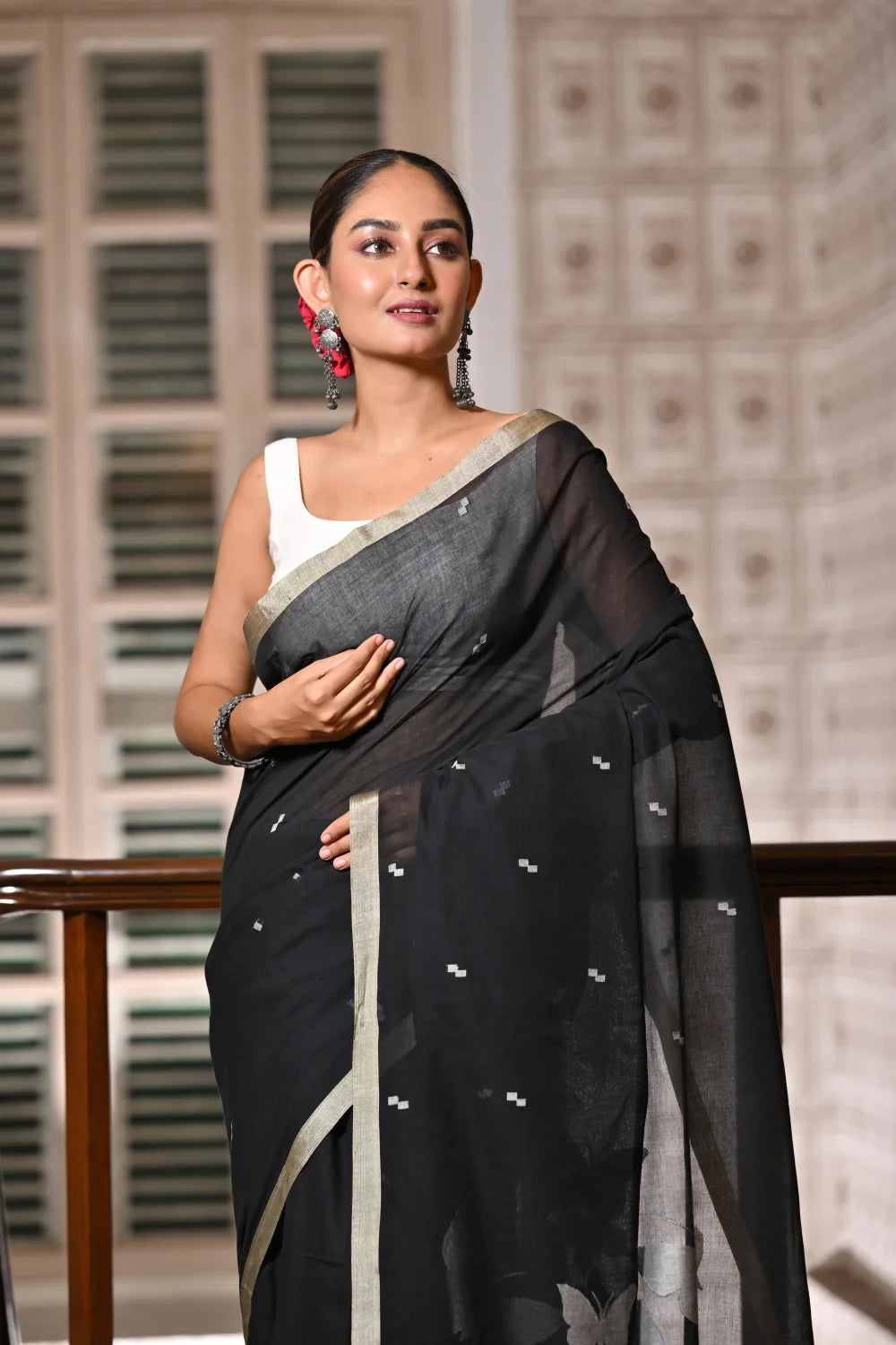 Handloom Black Contemporary Jamdani With White Butterfly Motifs Saree