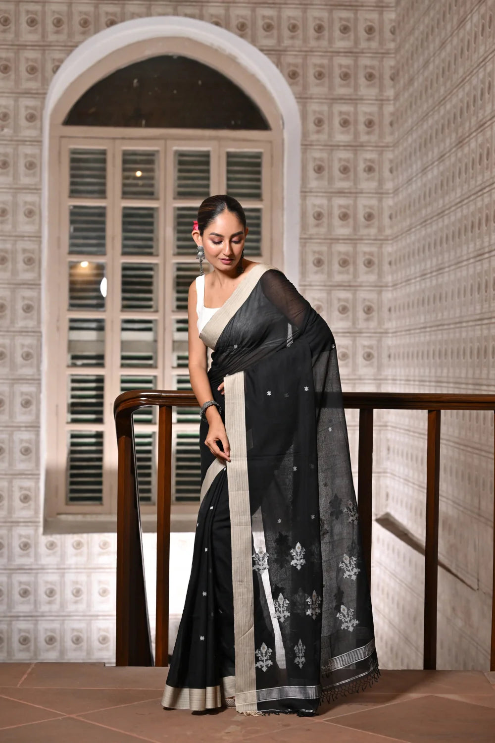 Handloom Black Soft Cotton Jamdani Saree