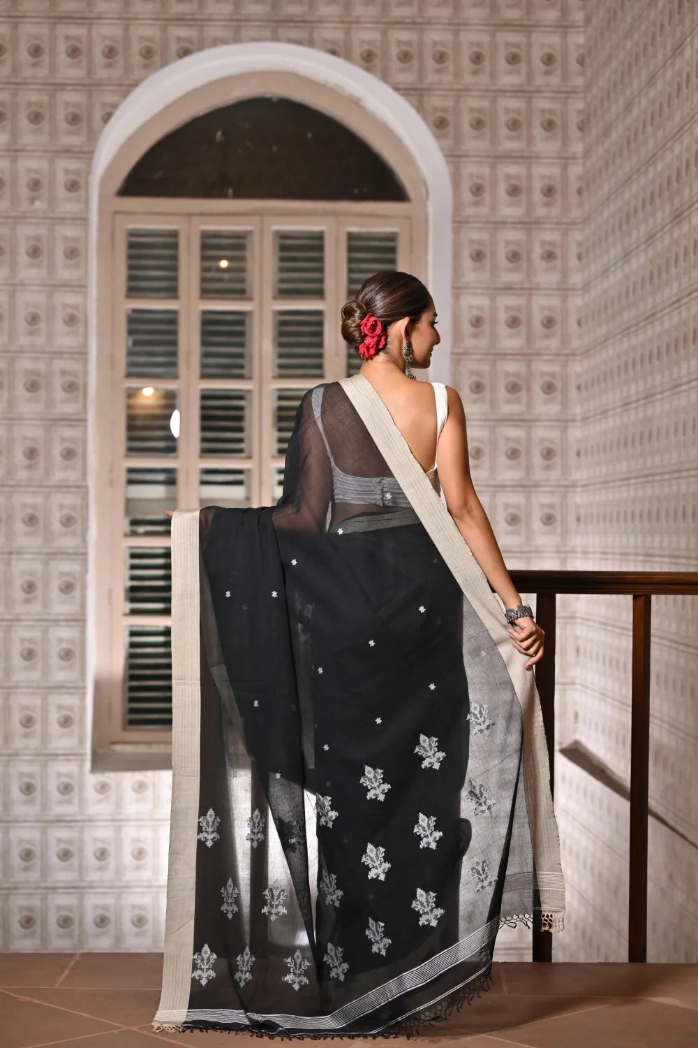 Handloom Black Soft Cotton Jamdani Saree