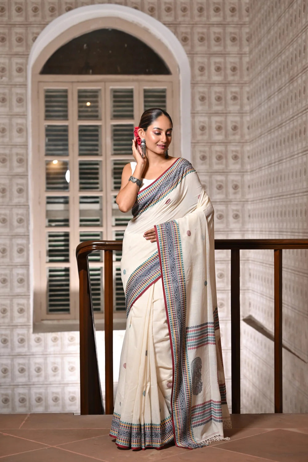 Handloom White Soft Cotton Saree With Multi Colour Border