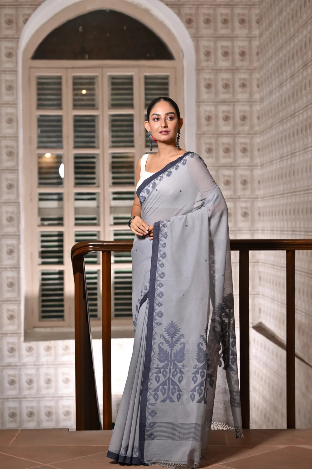 Handloom Grey Soft Cotton Jamdani Saree With Woven Navy Blue Border