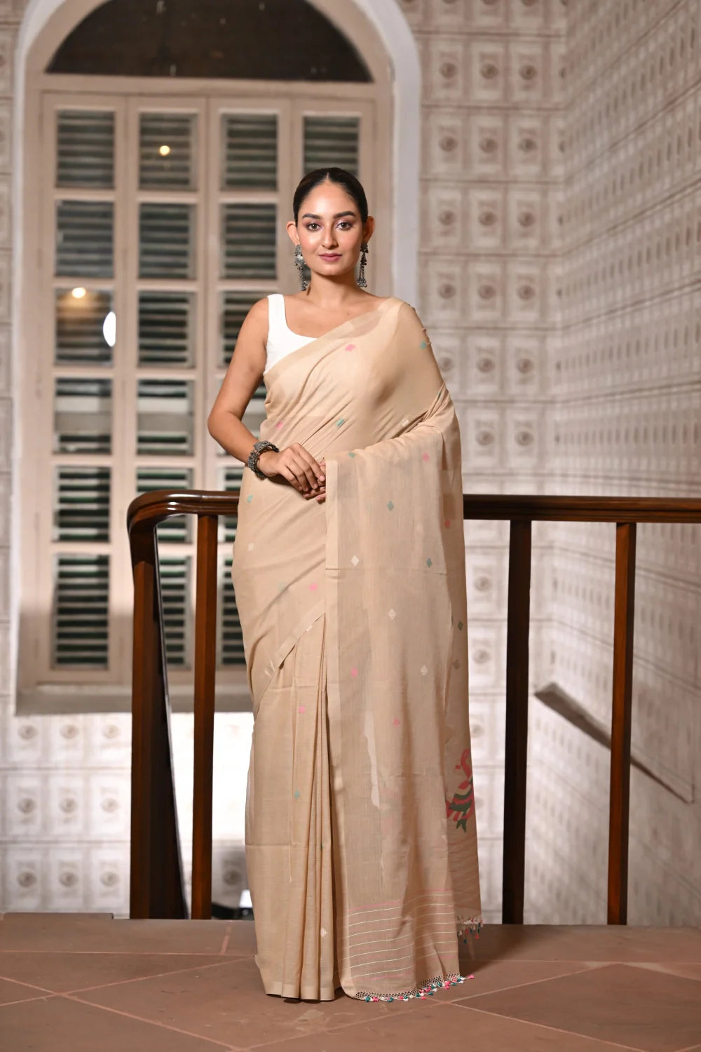 Handloom Pastel Brown Contemporary Jamdani With Floral Motifs Saree