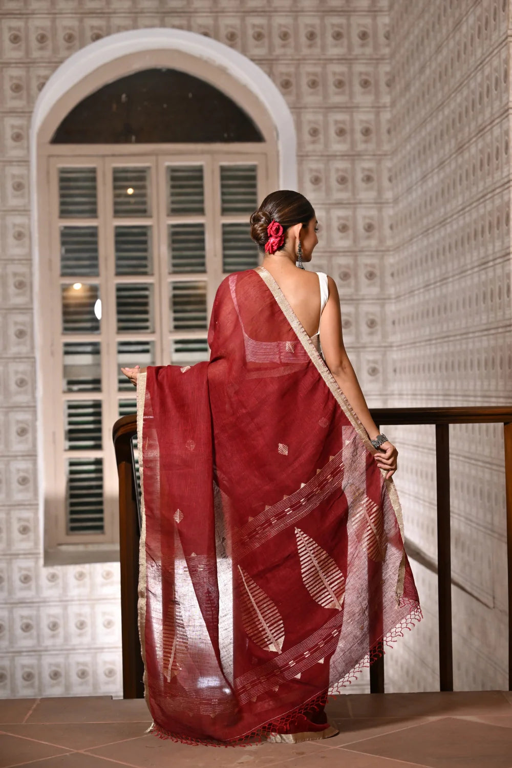 Handloom Sangria Red Pure Linen Zari Jamdani Saree