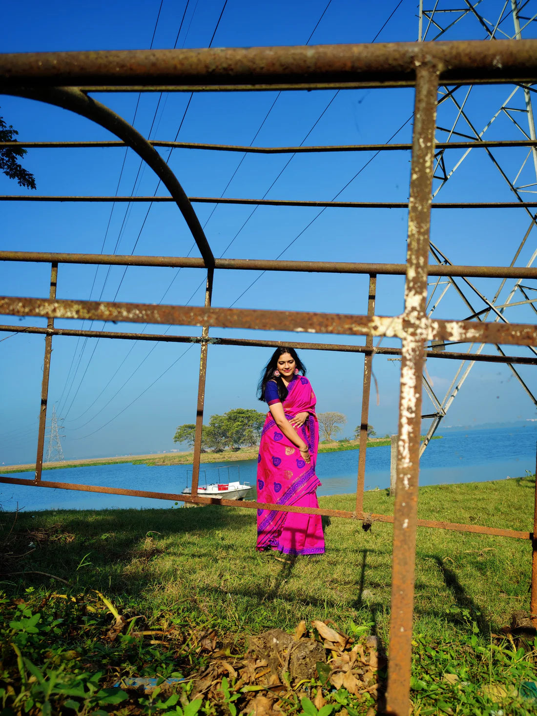 Galla Goodiyan Pink Cotton Handloom saree