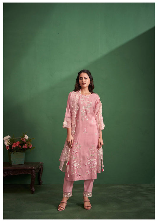 Soft Pink Elegance Cotton Silk Kurta Set