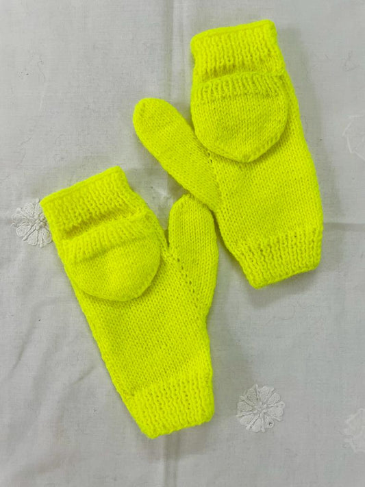 Handmade Woollen Mittens with Flap