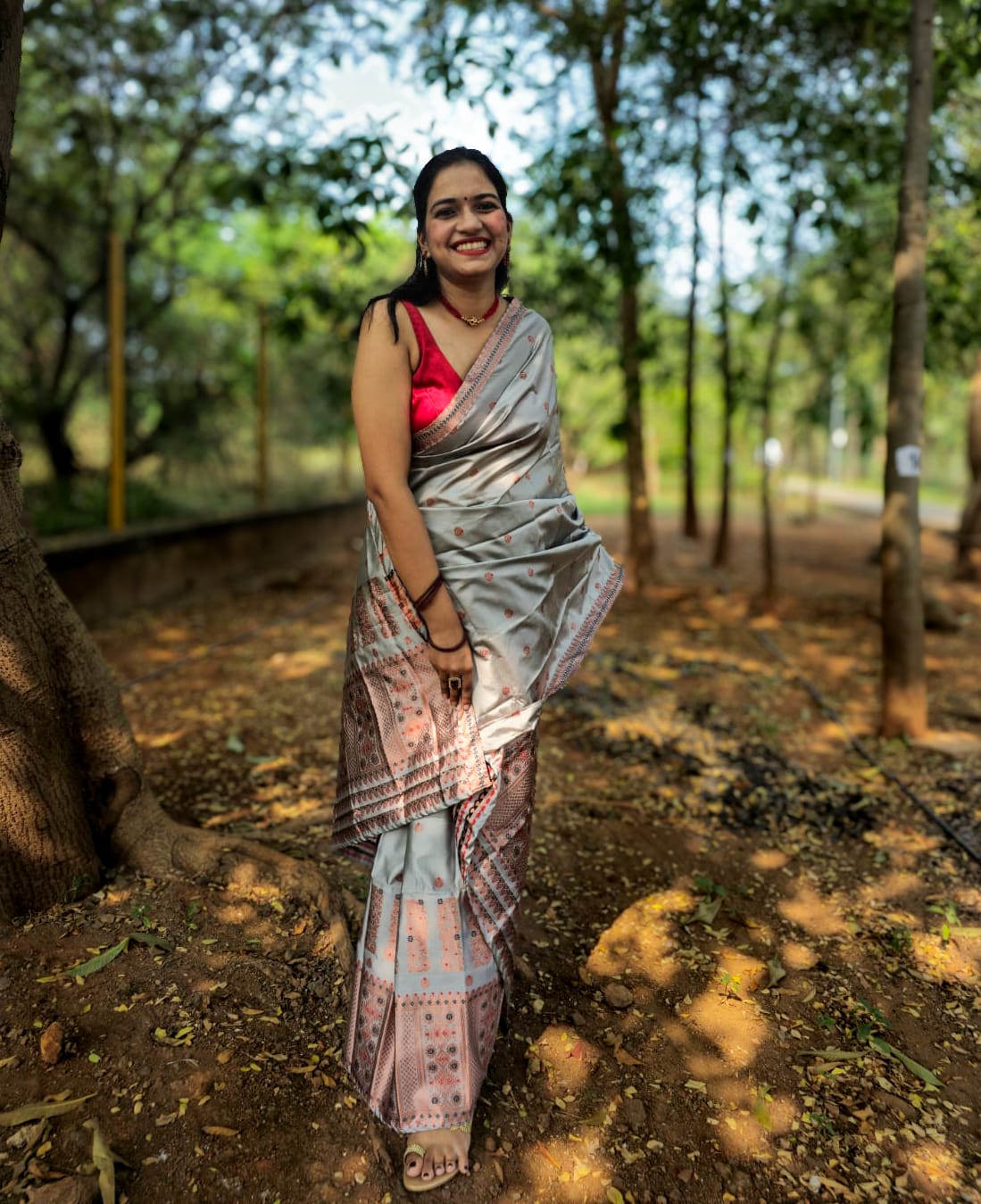 Banhi Grey Mekhela Chador Saree