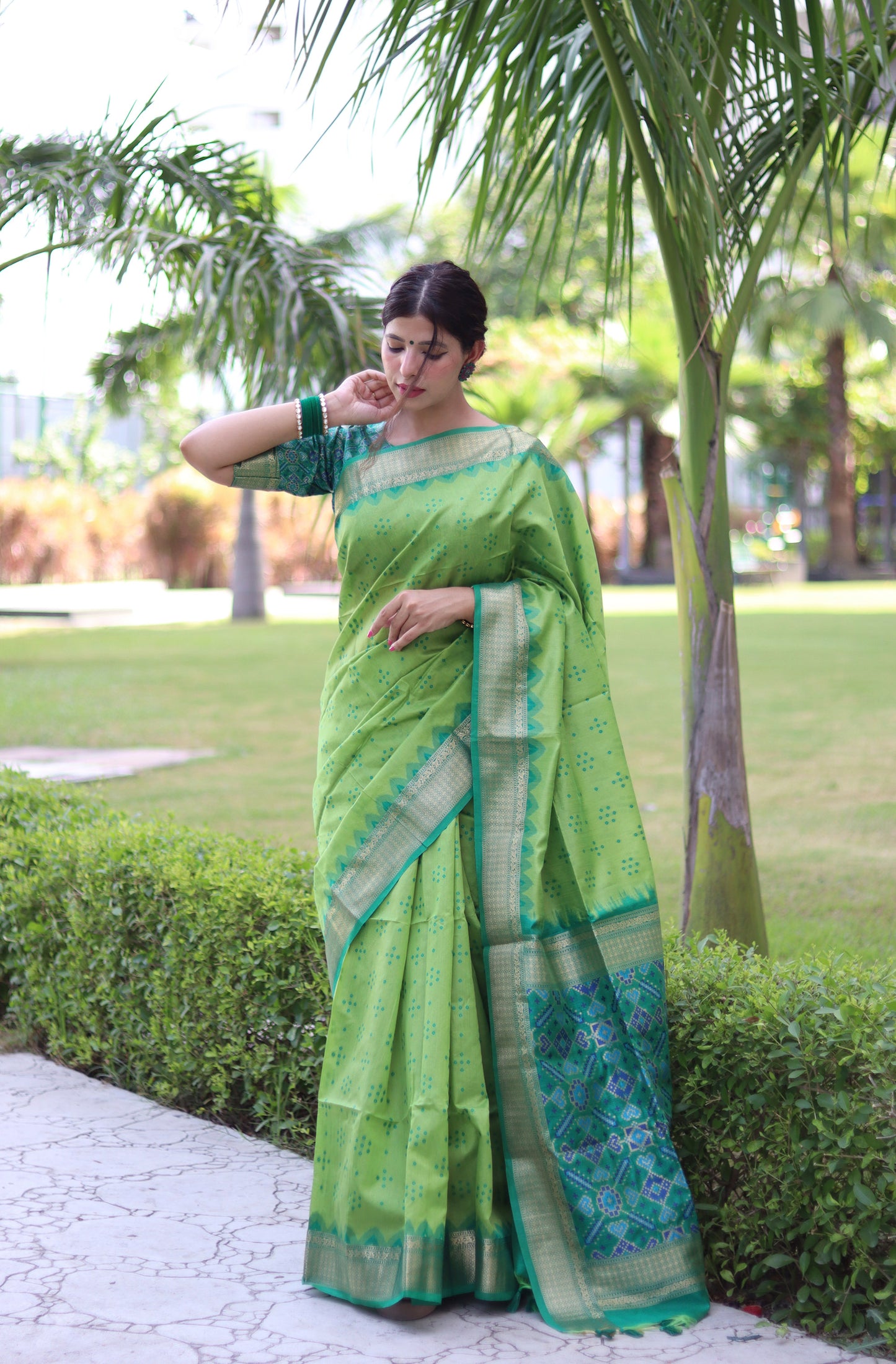 Green Zari Woven Raw Silk Patola saree