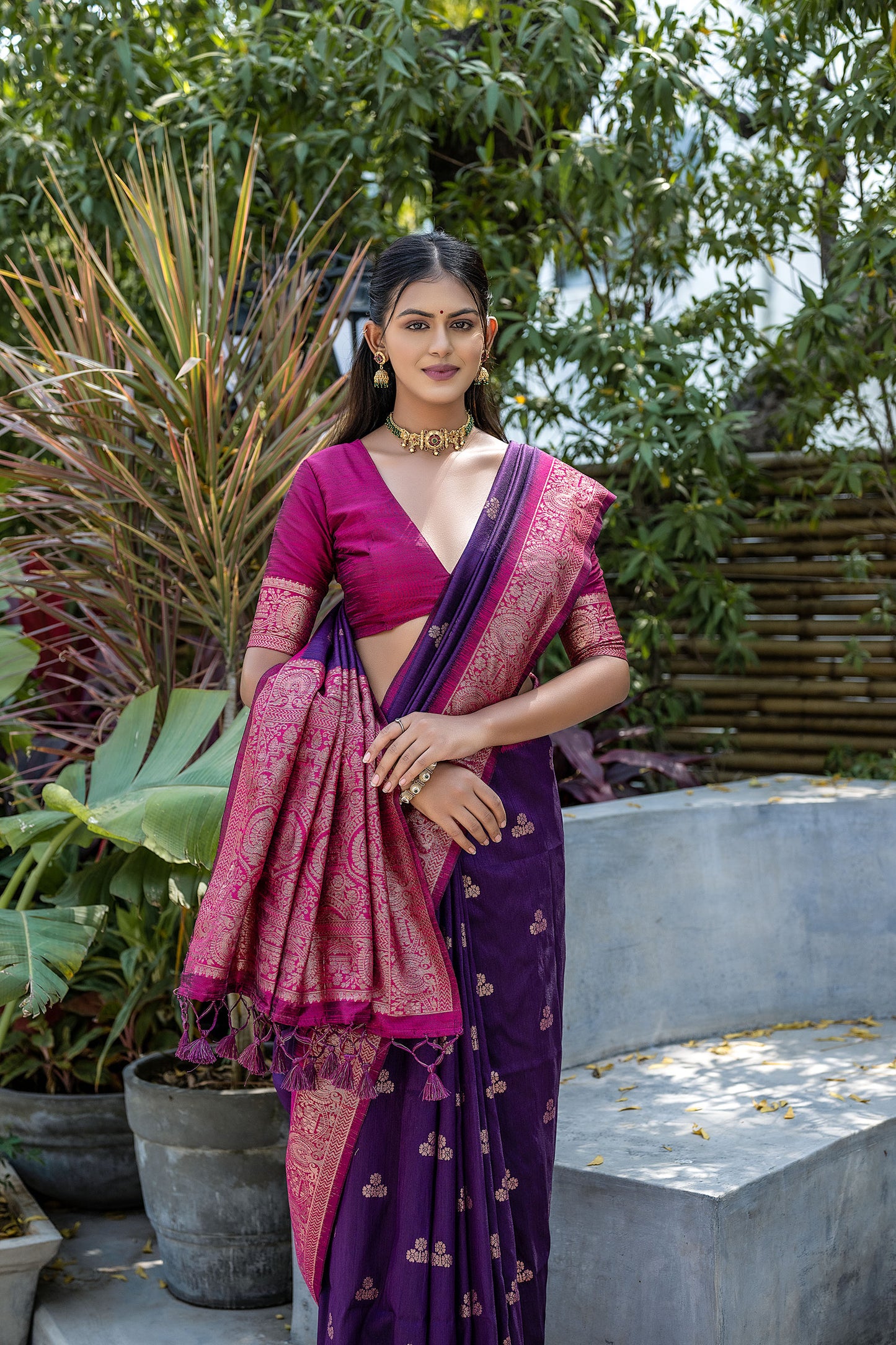 Wine Vaishali Banarasi Silk Zari woven Handloom Saree