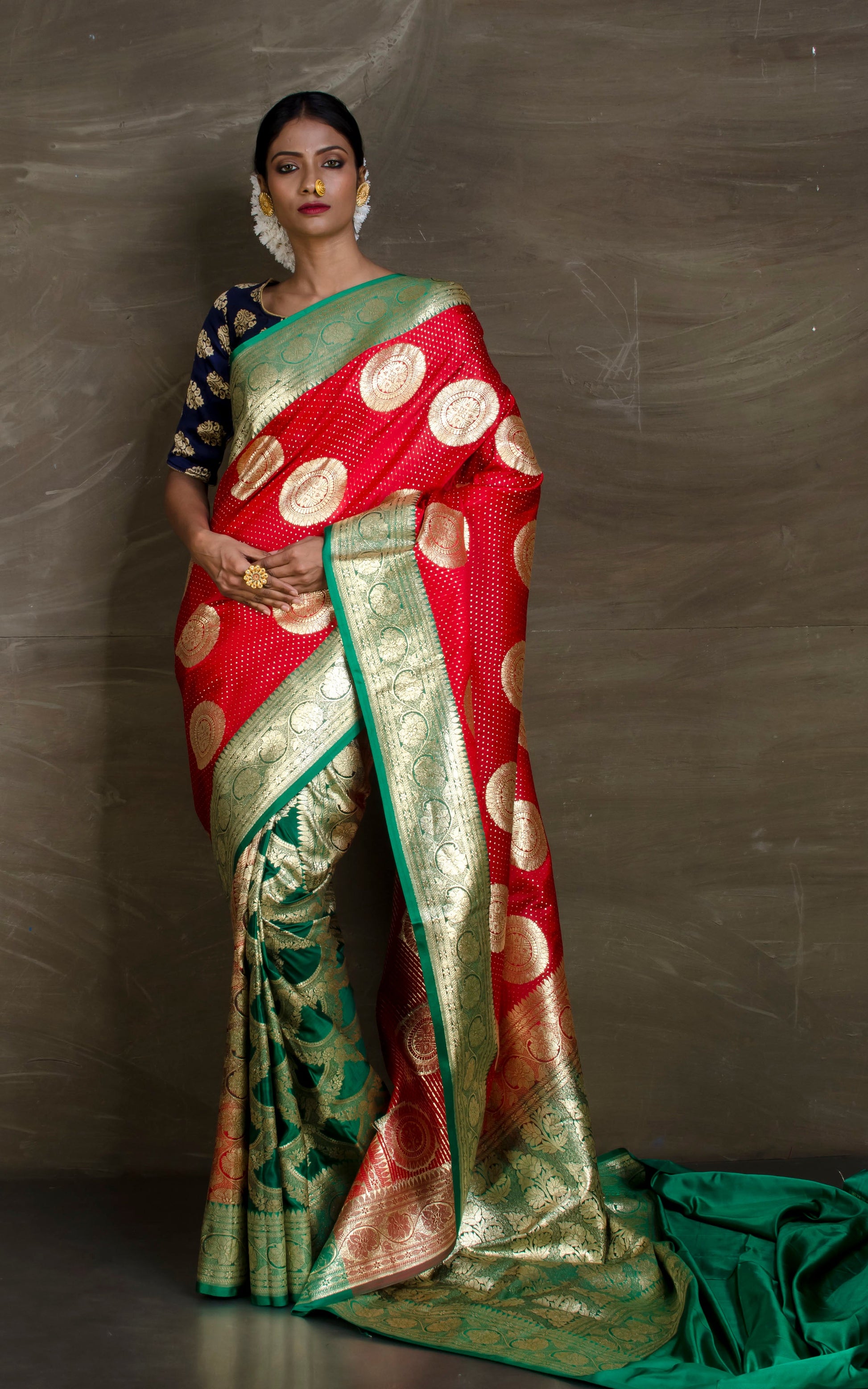 Traditional Semi Katan Patli Pallu Banarasi Saree in Red and Dark Green - Bengal Looms India