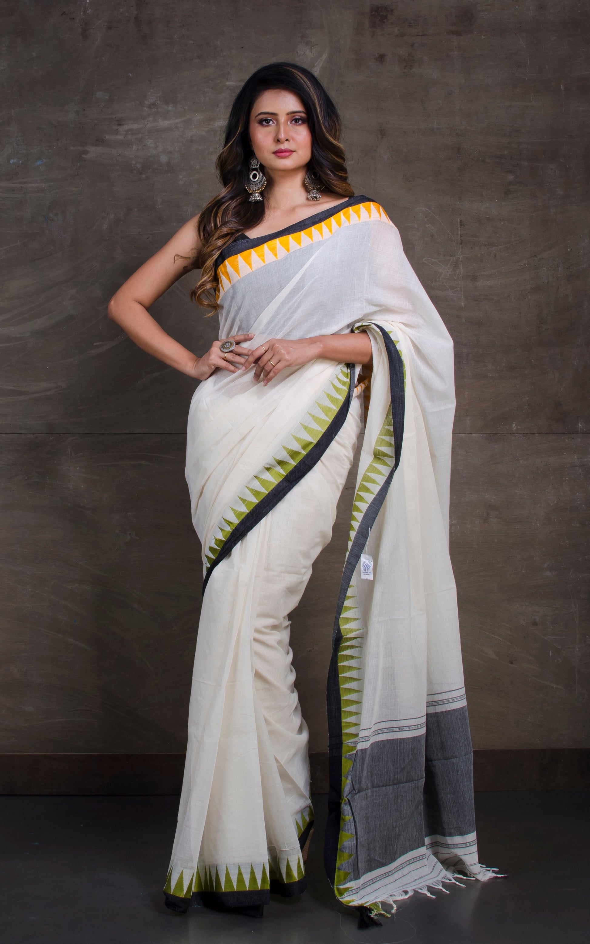 Bengal Handloom Designer Cotton Saree in Off white with Ganga Jamuna crowned Temple Border