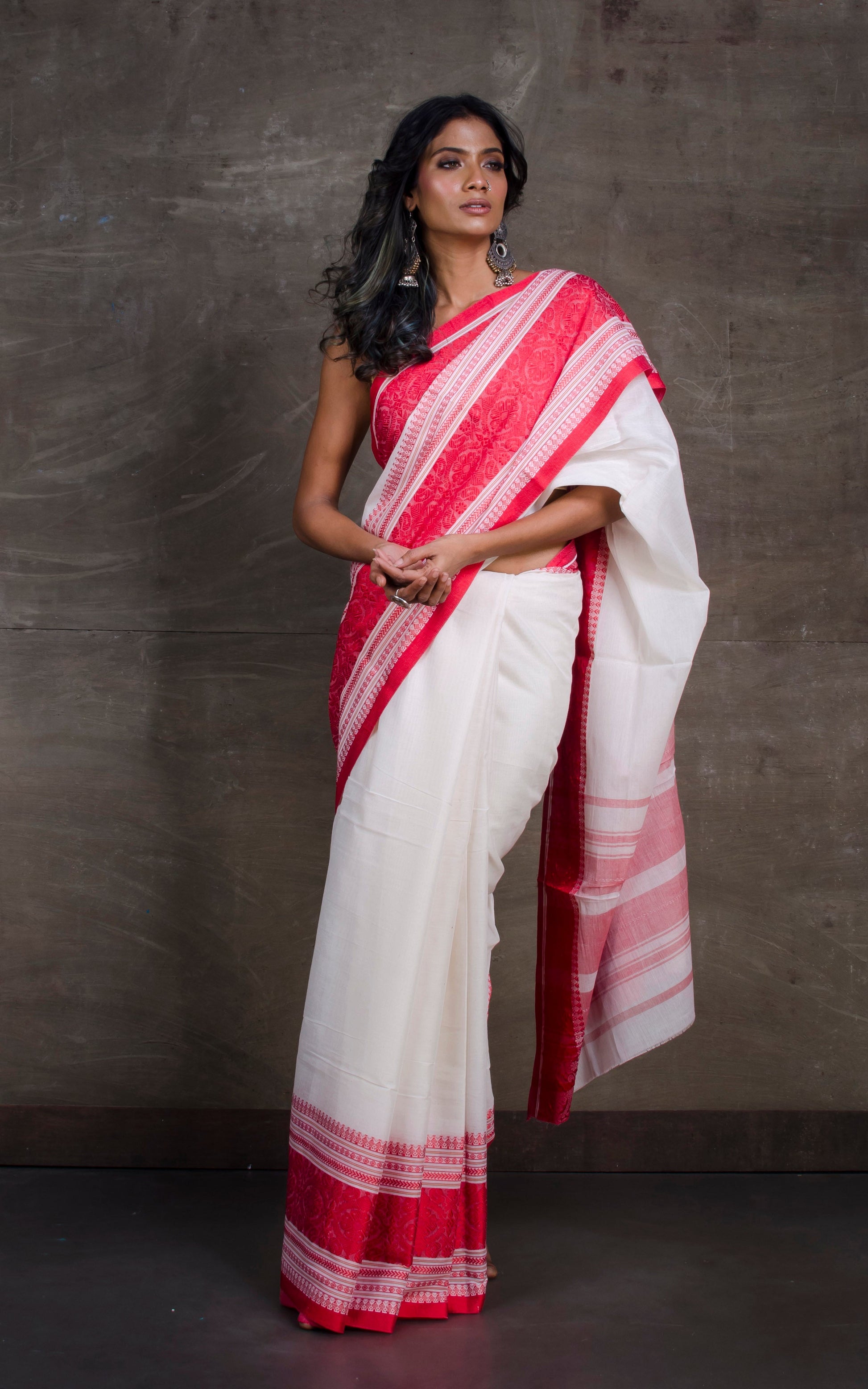 Bengal Handloom Broad Nakshi Border Cotton Saree in Off White and Red