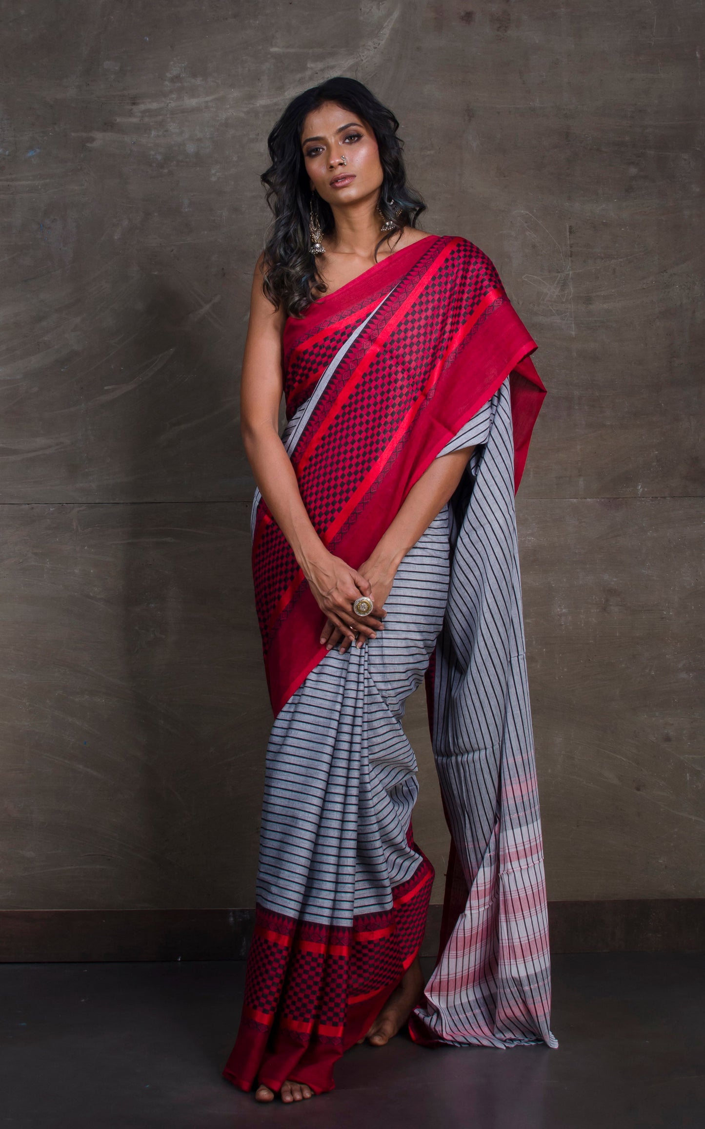 Bengal Handloom Designer Cotton Saree in Ash Grey, Dark Red and Black