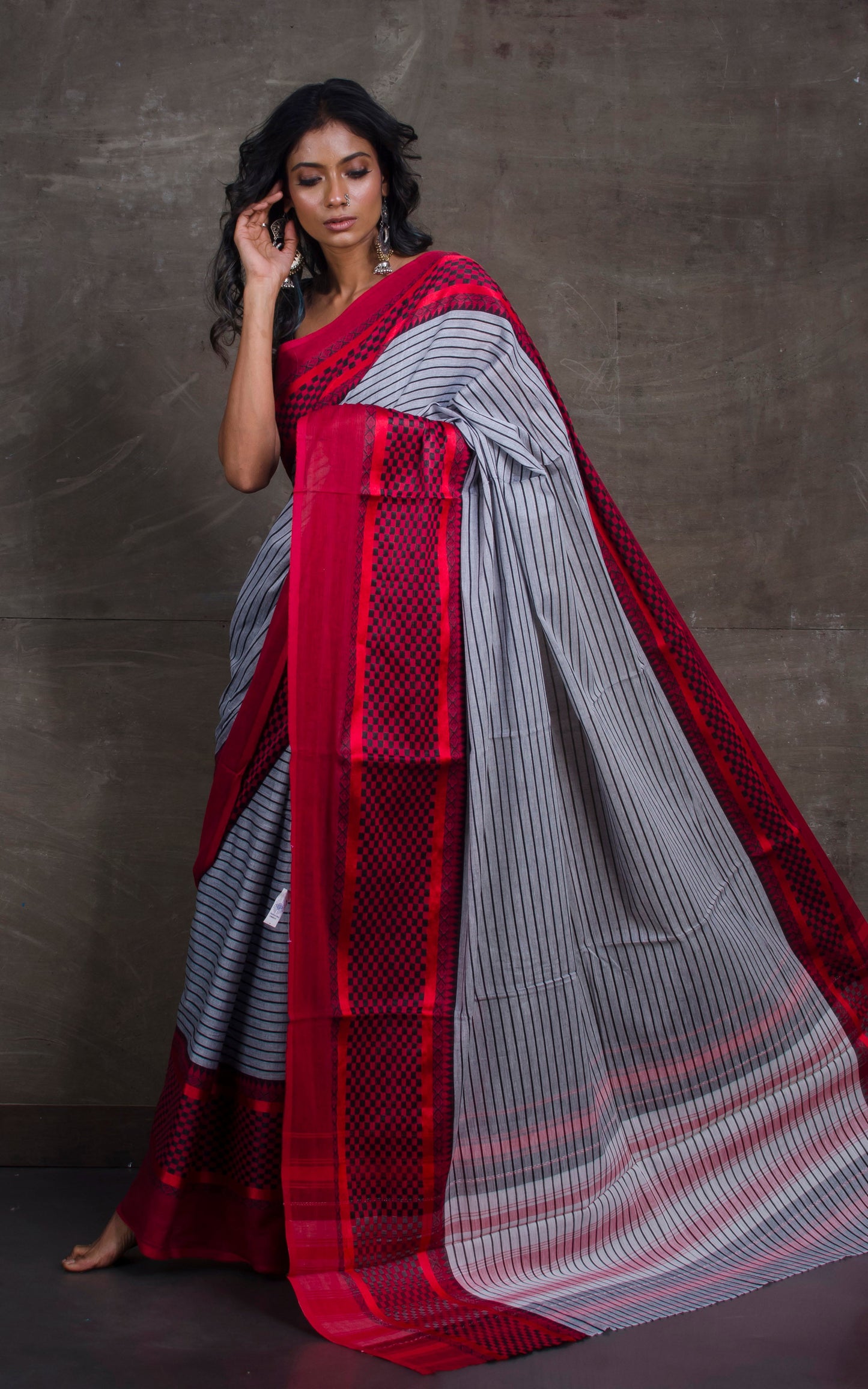 Bengal Handloom Designer Cotton Saree in Ash Grey, Dark Red and Black