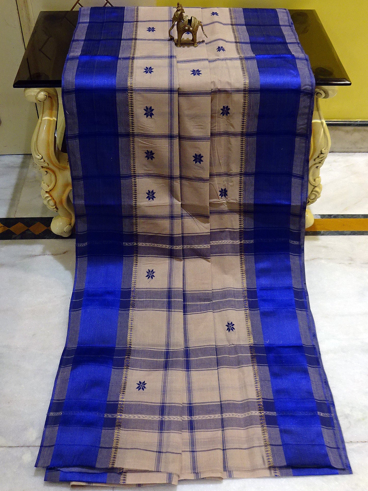 Bengal Handloom Begampuri Checks Cotton Saree in Mud Grey and Dark Blue