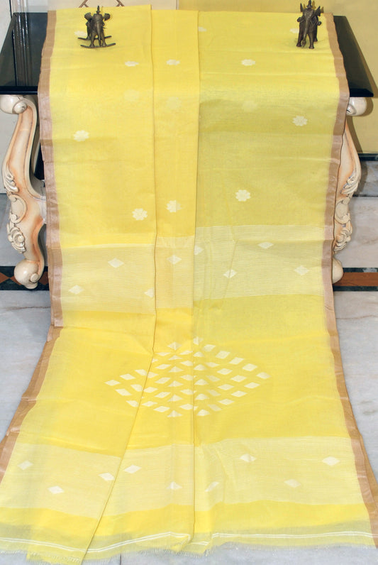 Rhombus Motif Pallu Hand Work Cotton Dhakai Jamdani Saree in Banana Yellow and Off White