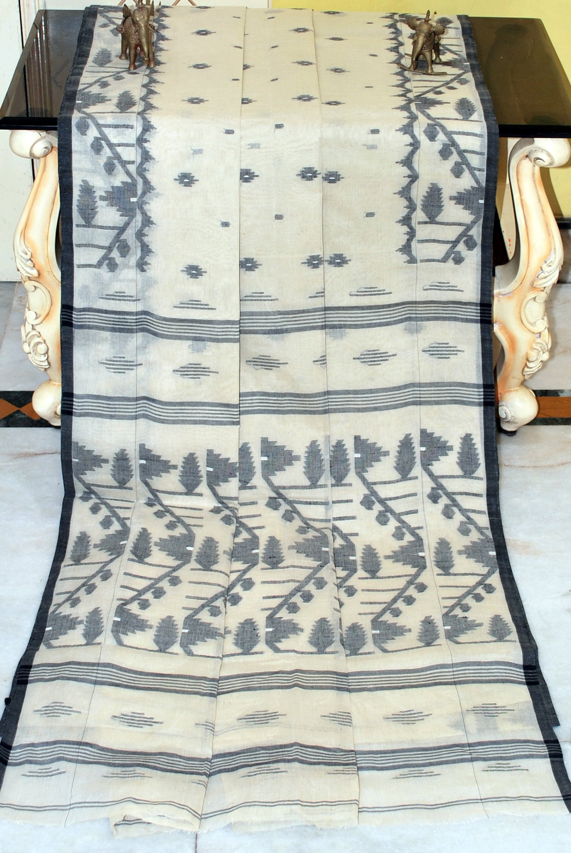 Hand Karat Needle Woven Work Pure Cotton Bengal Jamdani Saree in Parchment White and Black