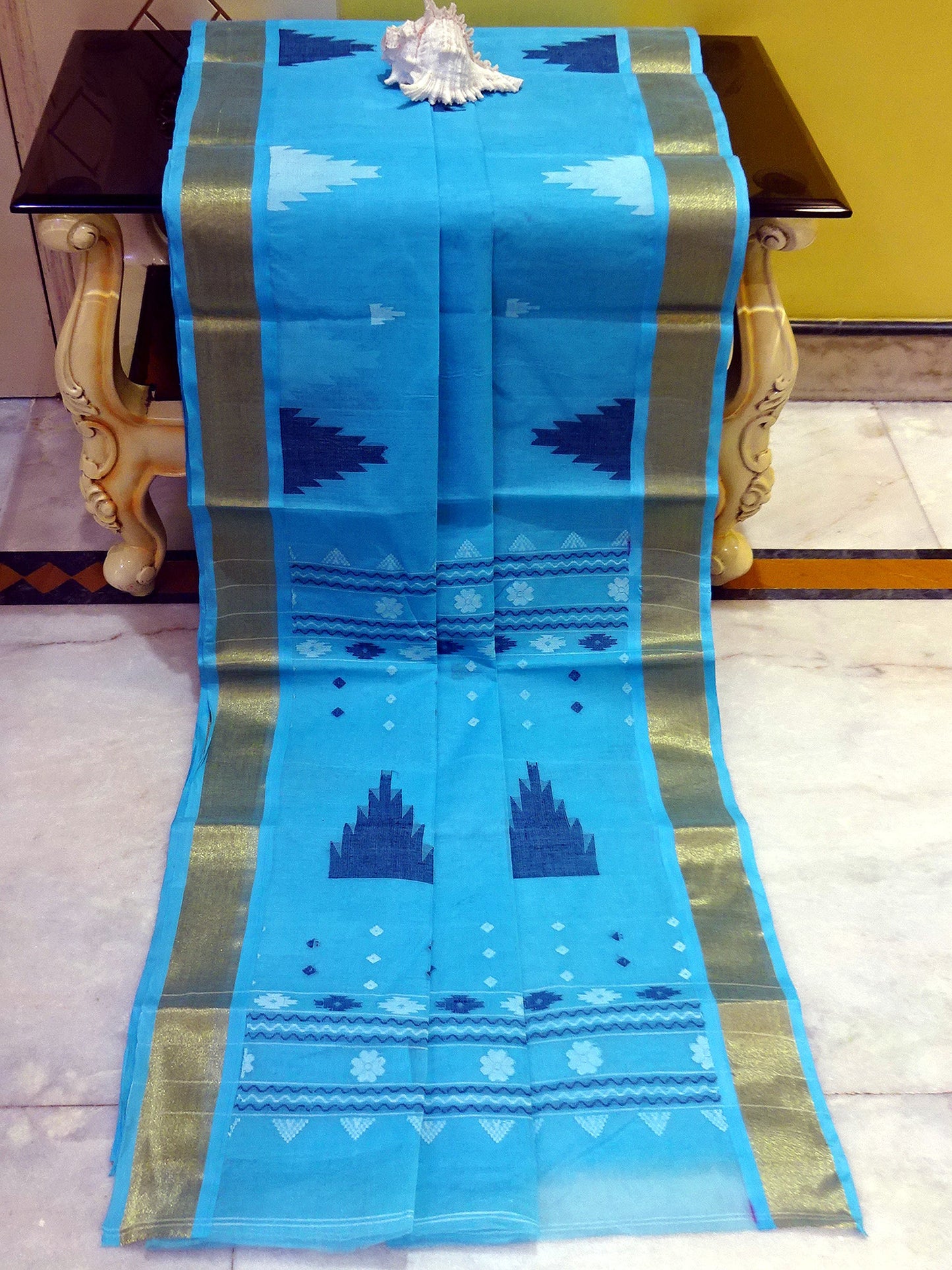 Tanchui Border Cotton Dhakai Jamdani Saree in Sky Blue, Navy Blue and Off White