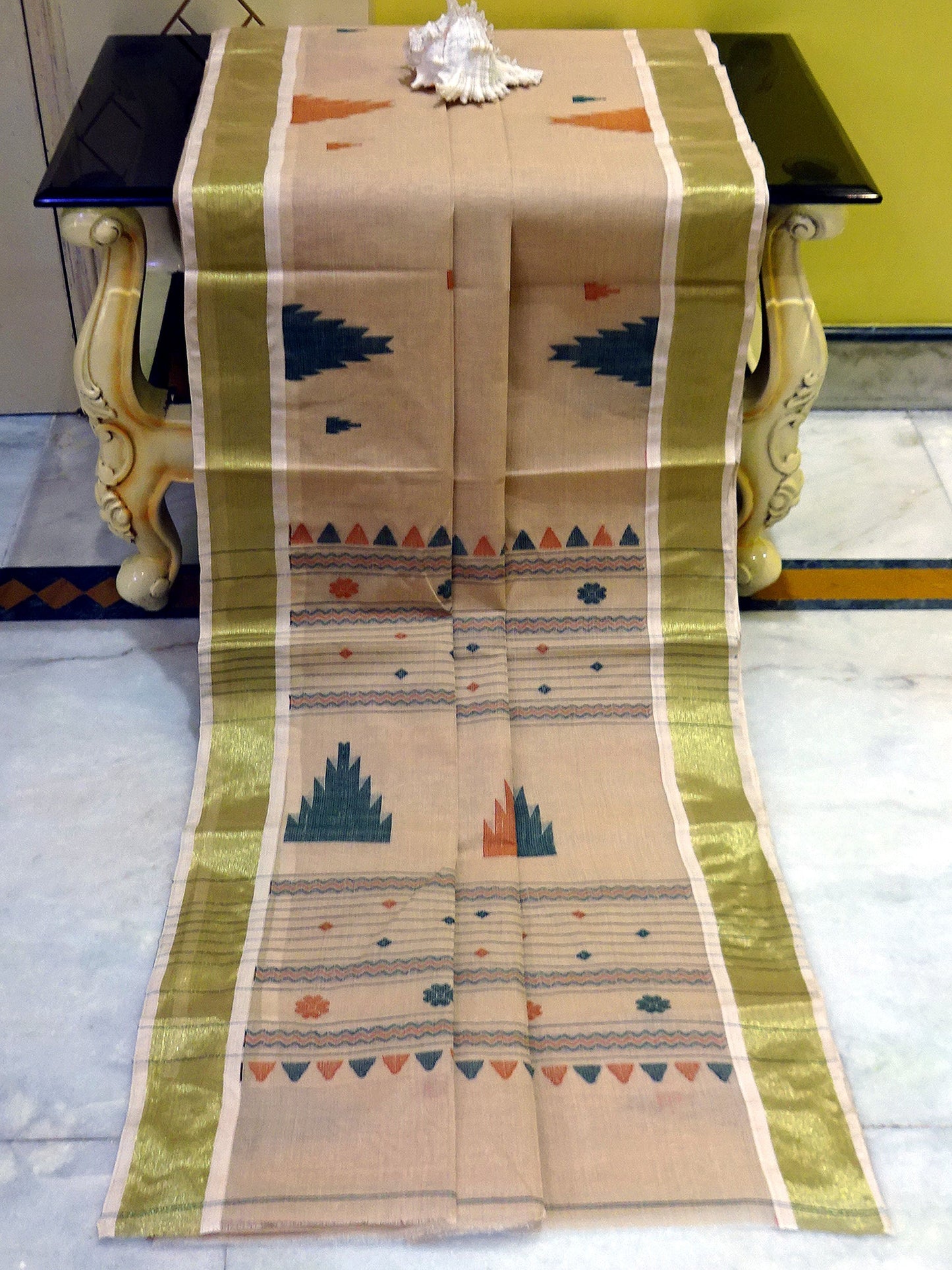 Tanchui Border Cotton Dhakai Jamdani Saree in Khaki, Brown and Sacramento Green