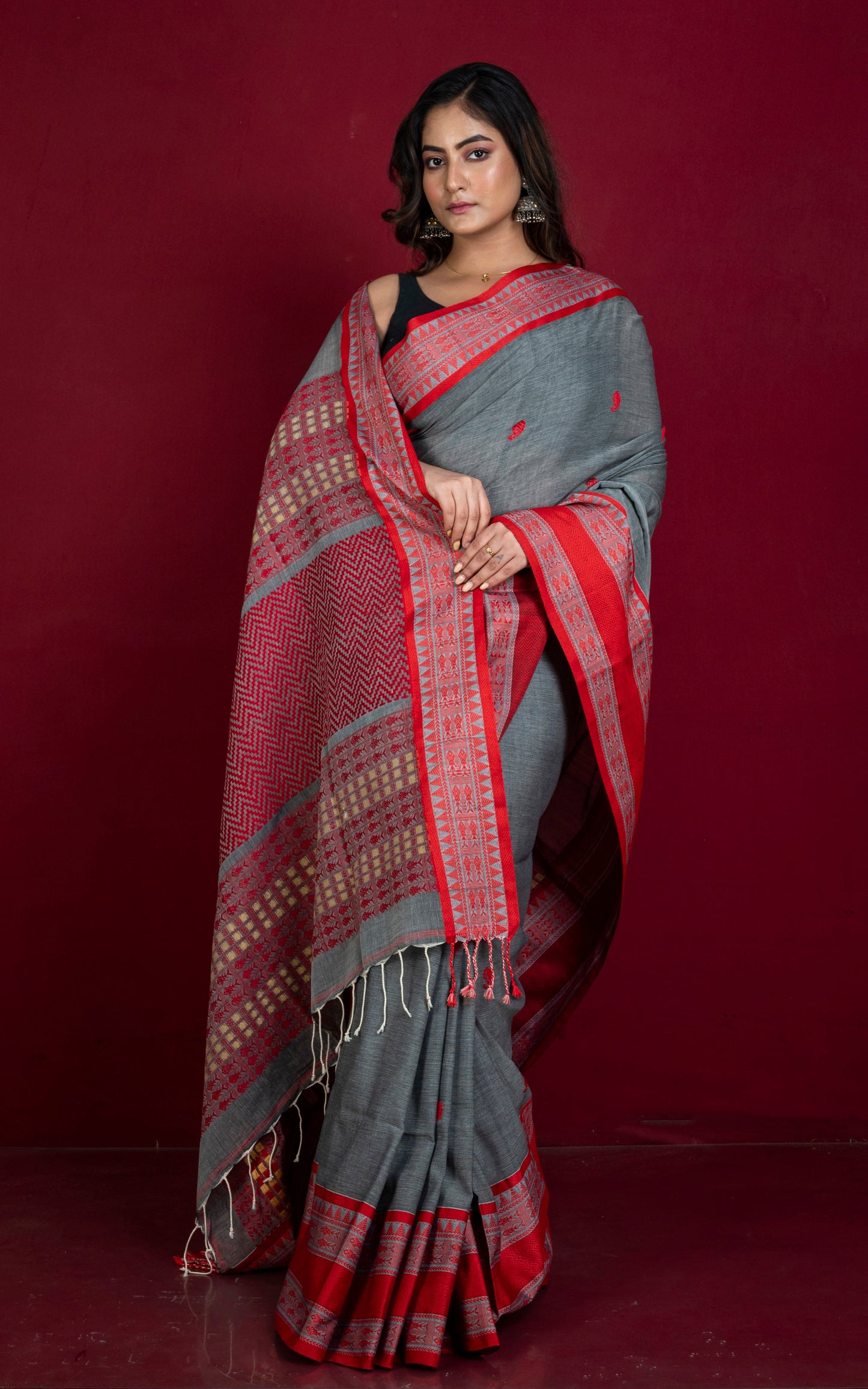 Nakshi Skirt Border Work Soft Cotton Bomkai Saree in Gray, Red and Beige