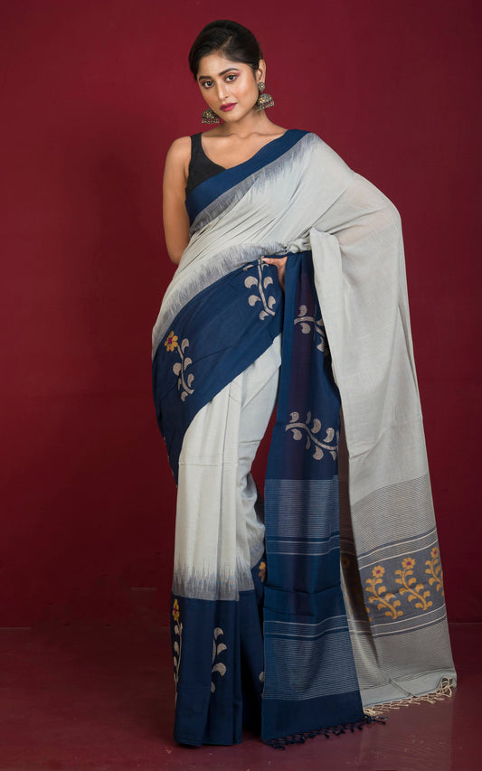 Premium Quality Double Warp Khaddar Kadiyal Skirt Border Jamdani Saree in Light Gray and Midnight Blue