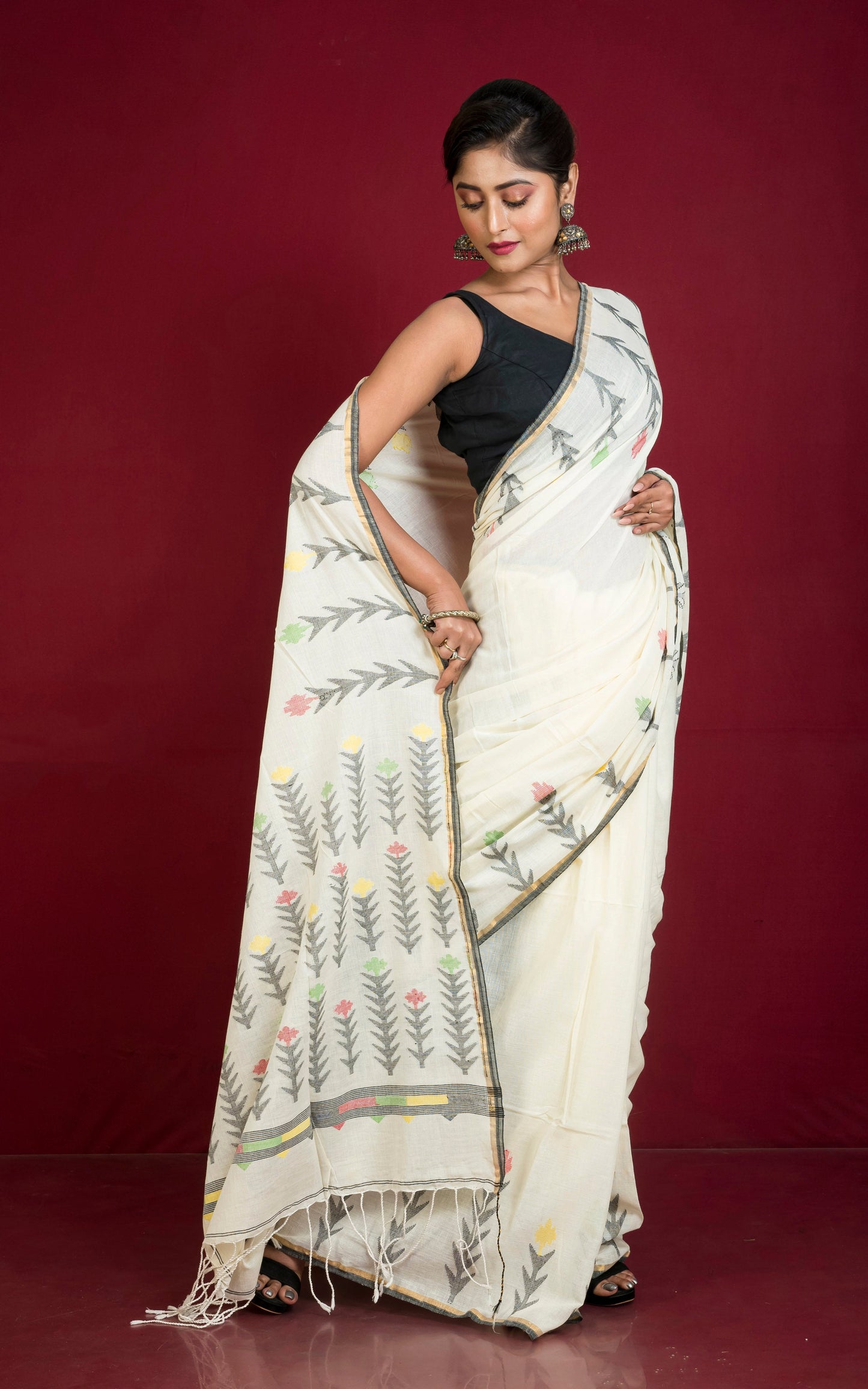 Premium Quality Double Warp Soft Cotton Handwoven Jamdani Saree in Off white, Black and Multicolored