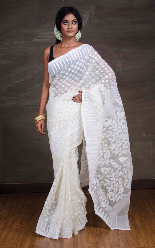 Traditional Soft Jamdani Saree in Off White and Gold