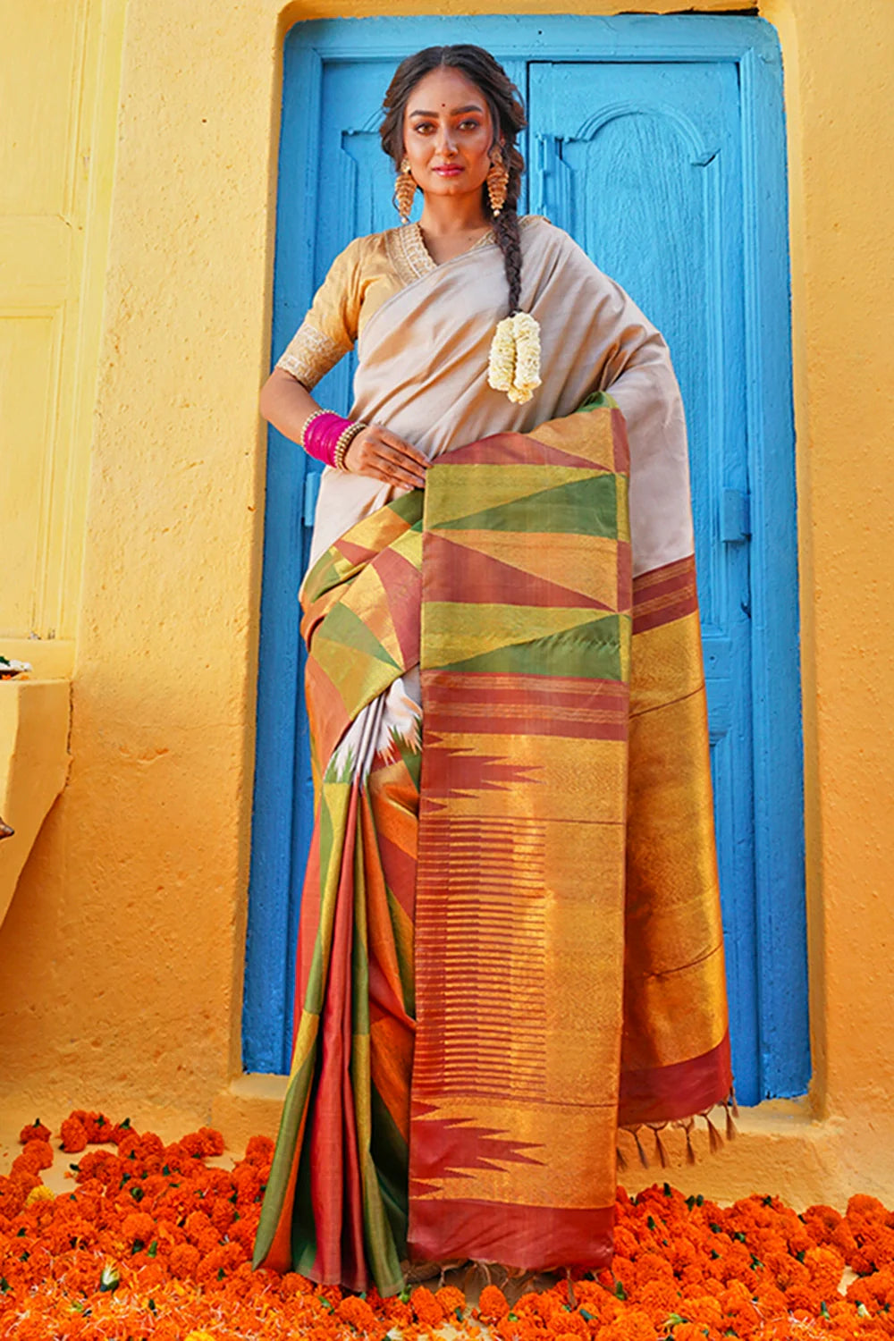 Handloom Gold Pure Silk Kanchi Saree With Double Temple Border