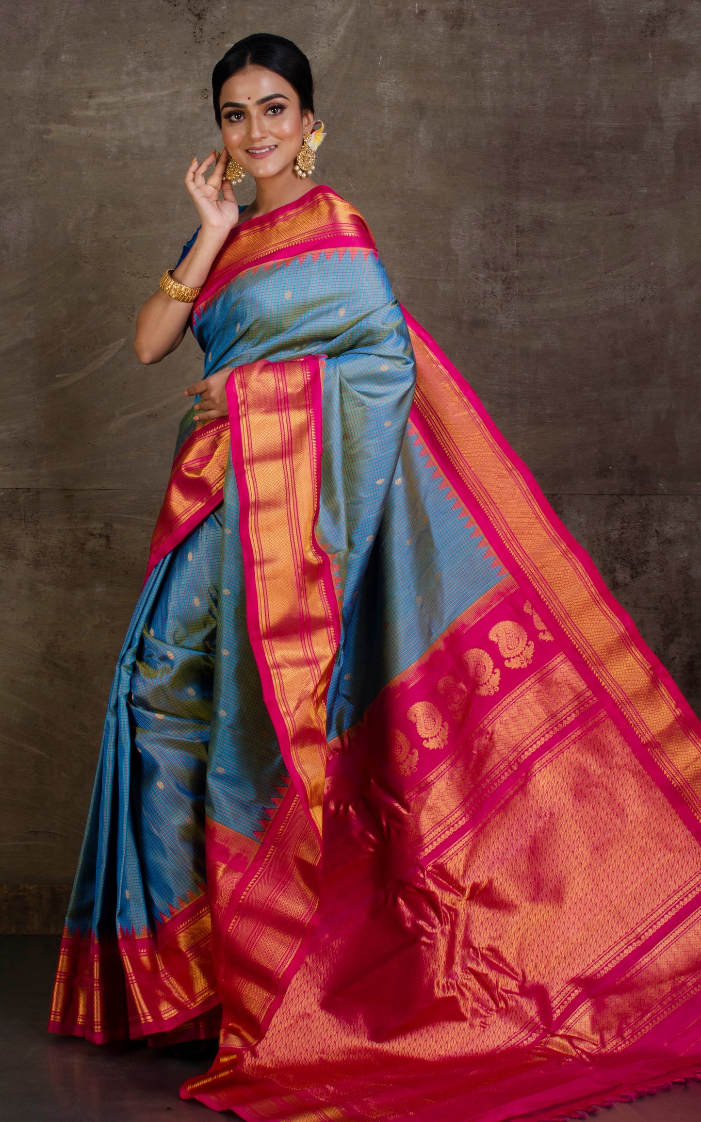 Hand Woven Micro check Premium Gadwal Silk Saree in Pastel Blue and Hot Pink