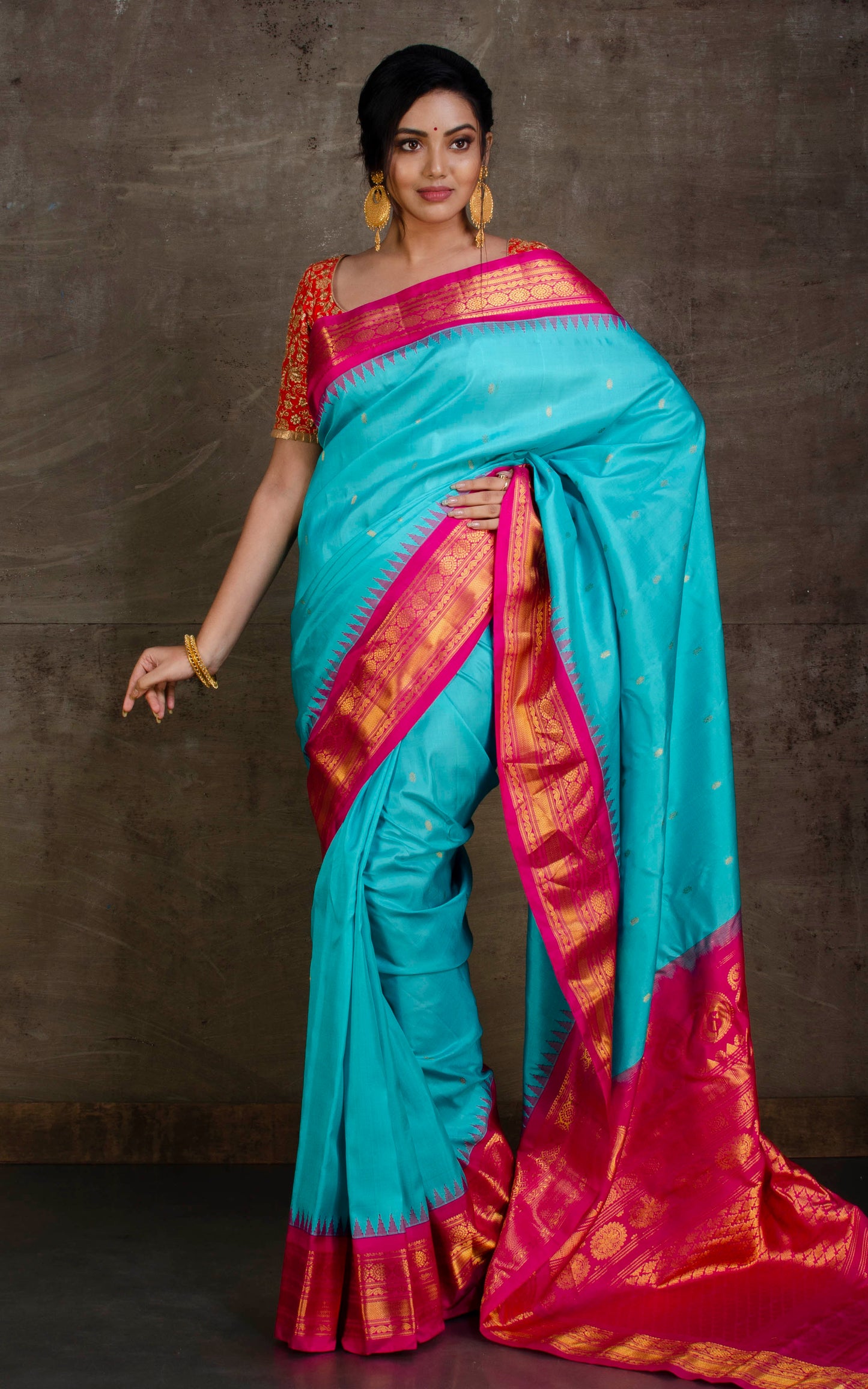 Exclusive Gadwal Silk Saree in Turquoise Blue, Dark Pink and Golden Zari Work