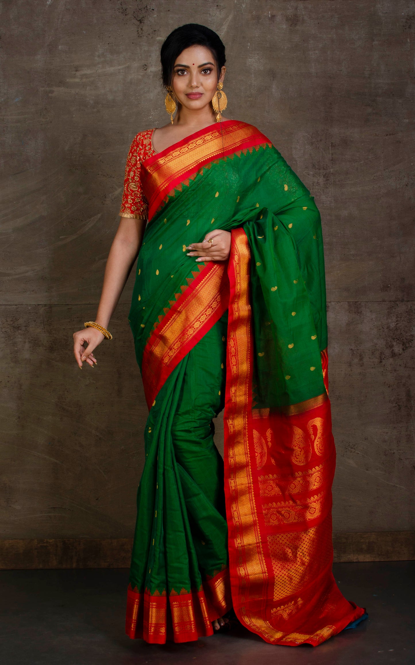 Exclusive Gadwal Seiko Silk Saree in Dark Green and Red