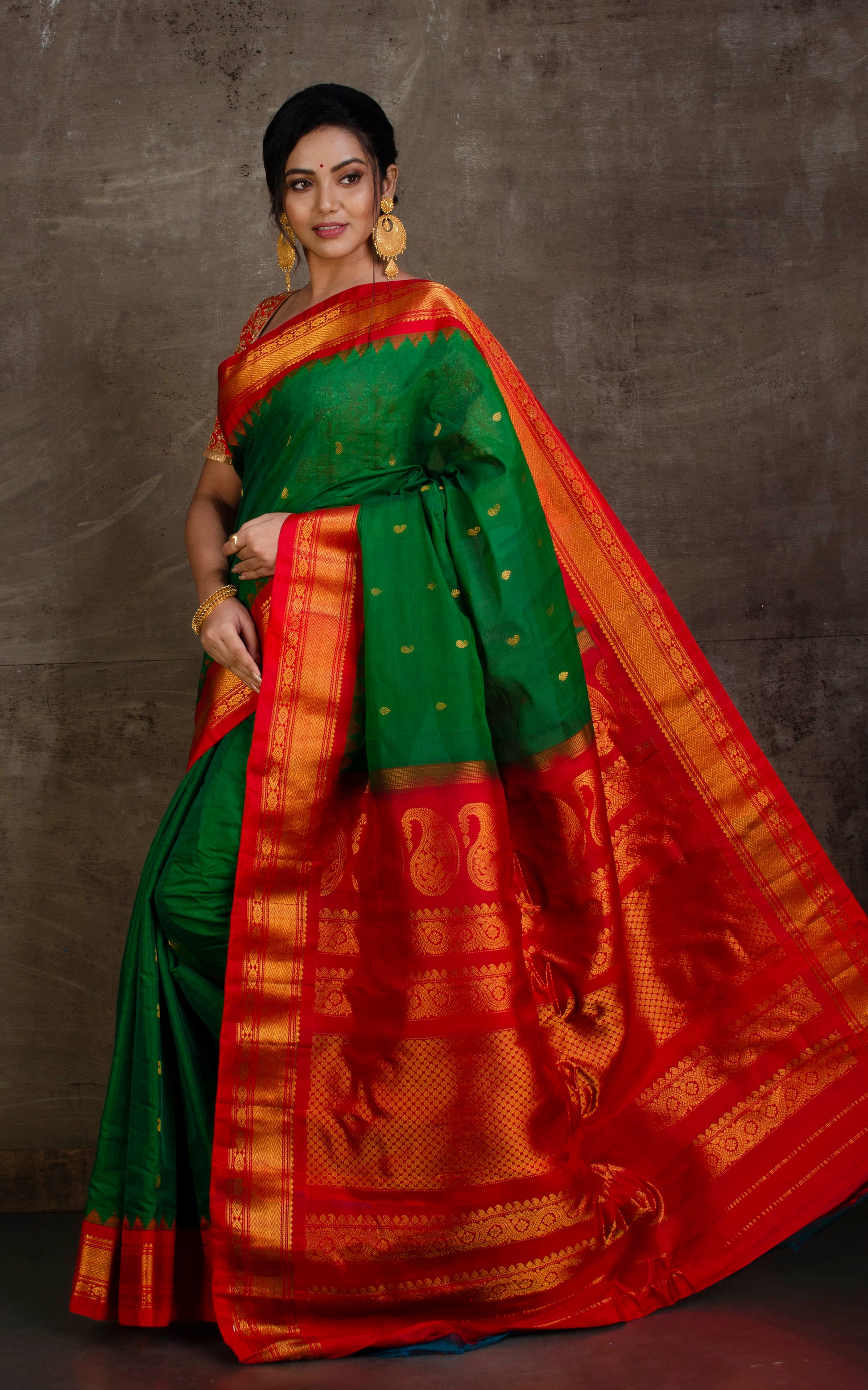 Exclusive Gadwal Seiko Silk Saree in Dark Green and Red