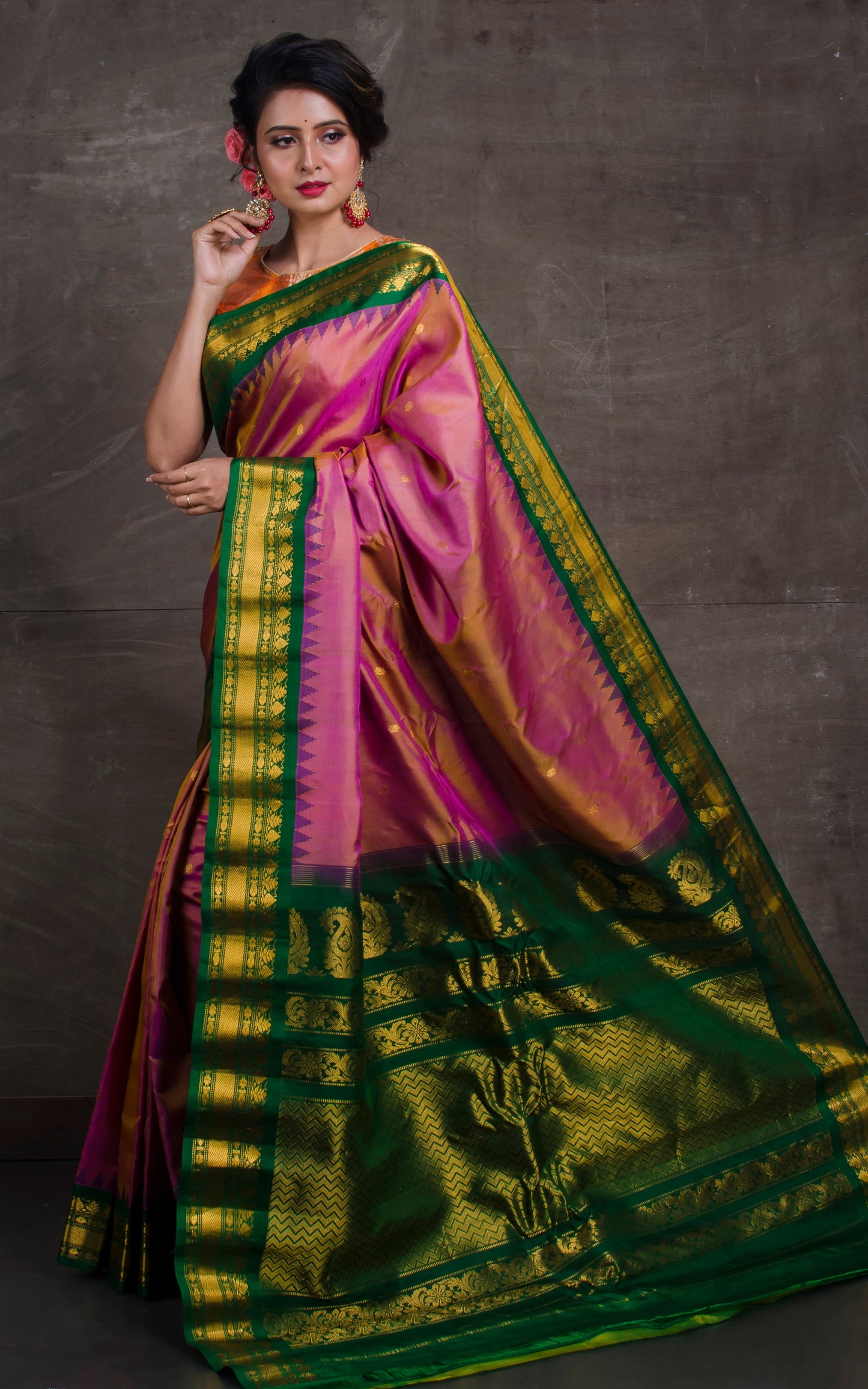 Exclusive Gadwal Silk Saree in Sandalwood and Dark Green