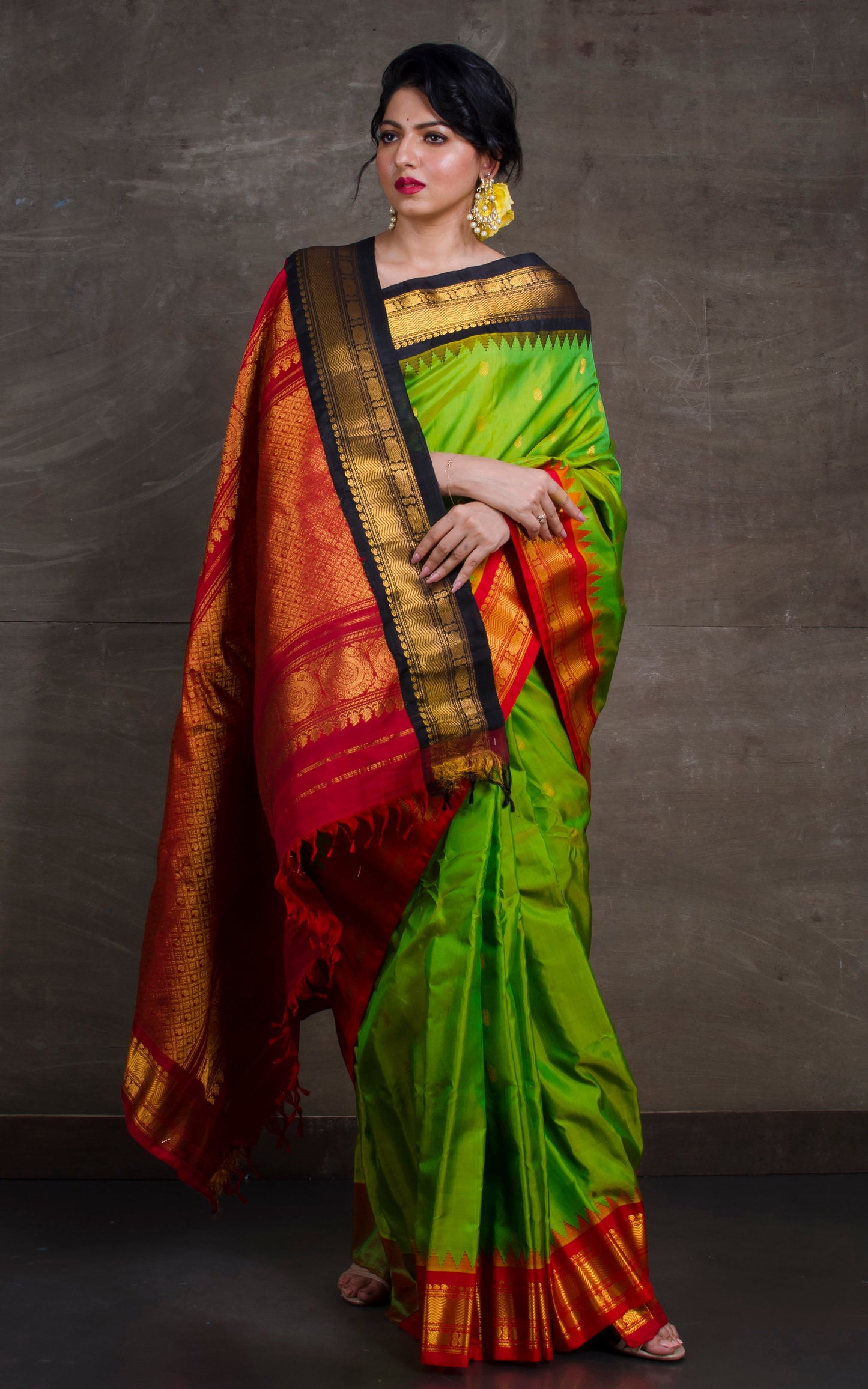 Exclusive Ganga Jamuna Border Gadwal Silk Saree in Bright Green, Black and Red