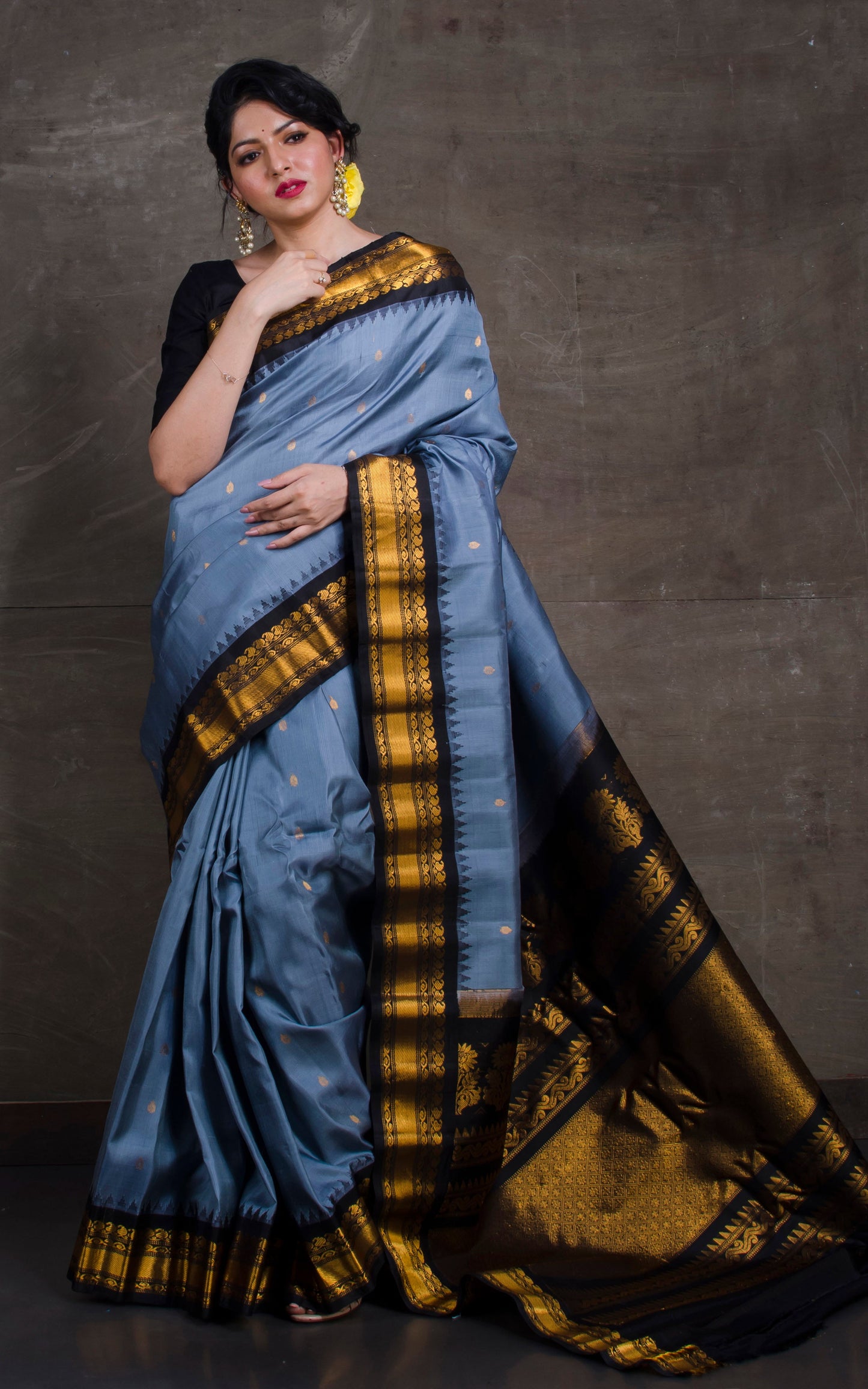 Exclusive Gadwal Silk Saree in Steel Grey and Black