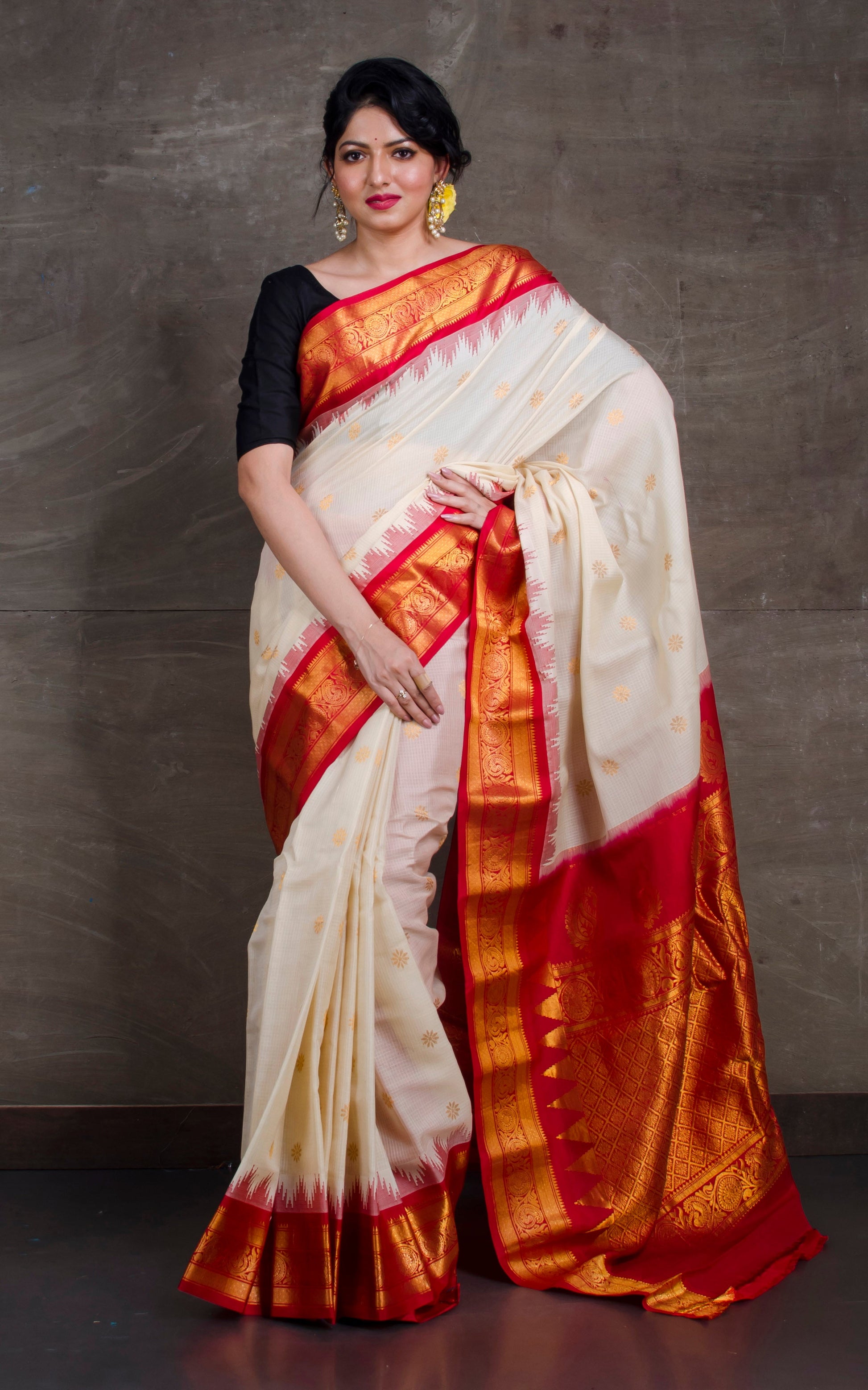 Exclusive Gadwal Seiko Silk Saree in Off White and Red