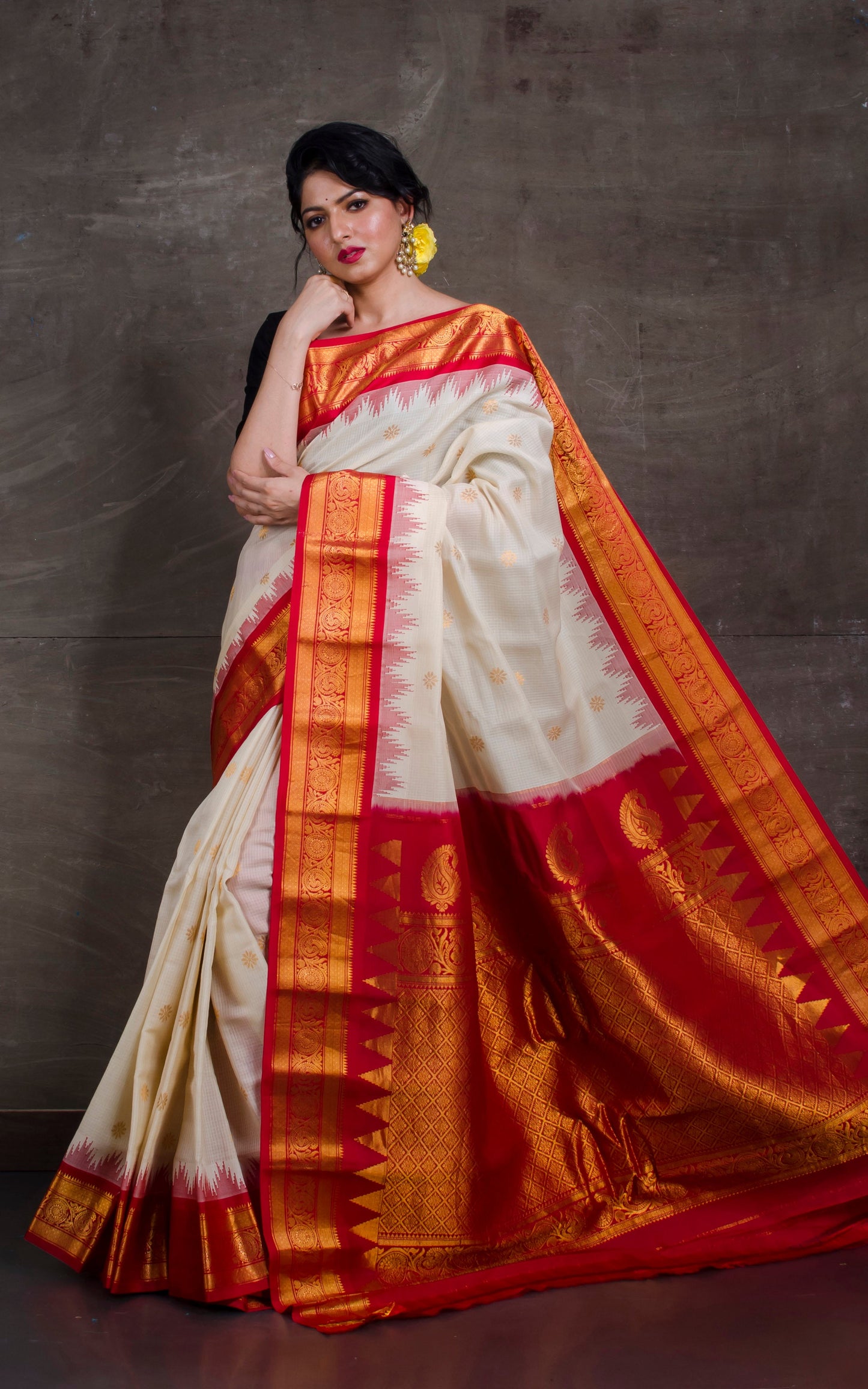 Exclusive Gadwal Seiko Silk Saree in Off White and Red