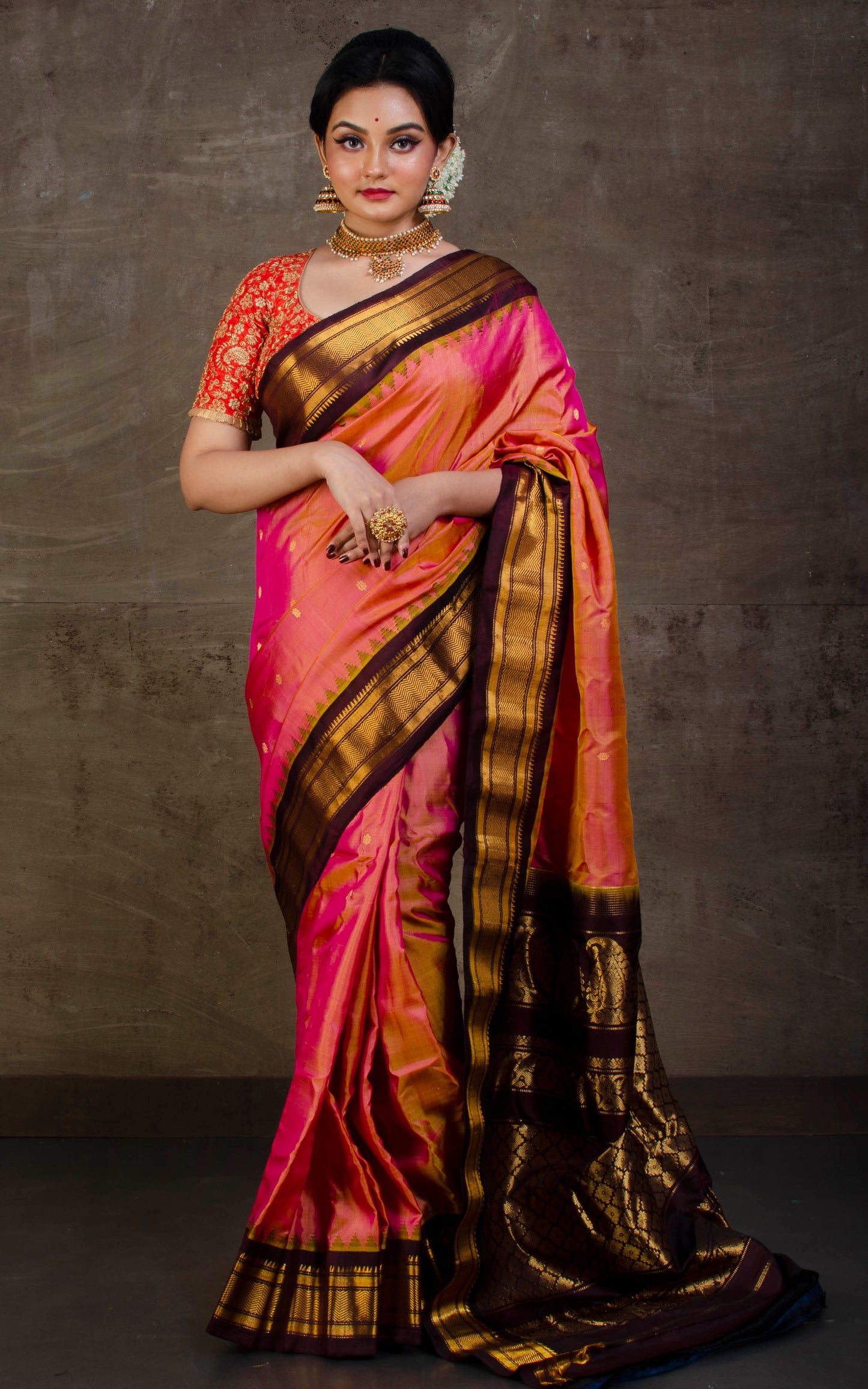 Exclusive Gadwal Silk Saree in Salmon Pink and Snuff Brown