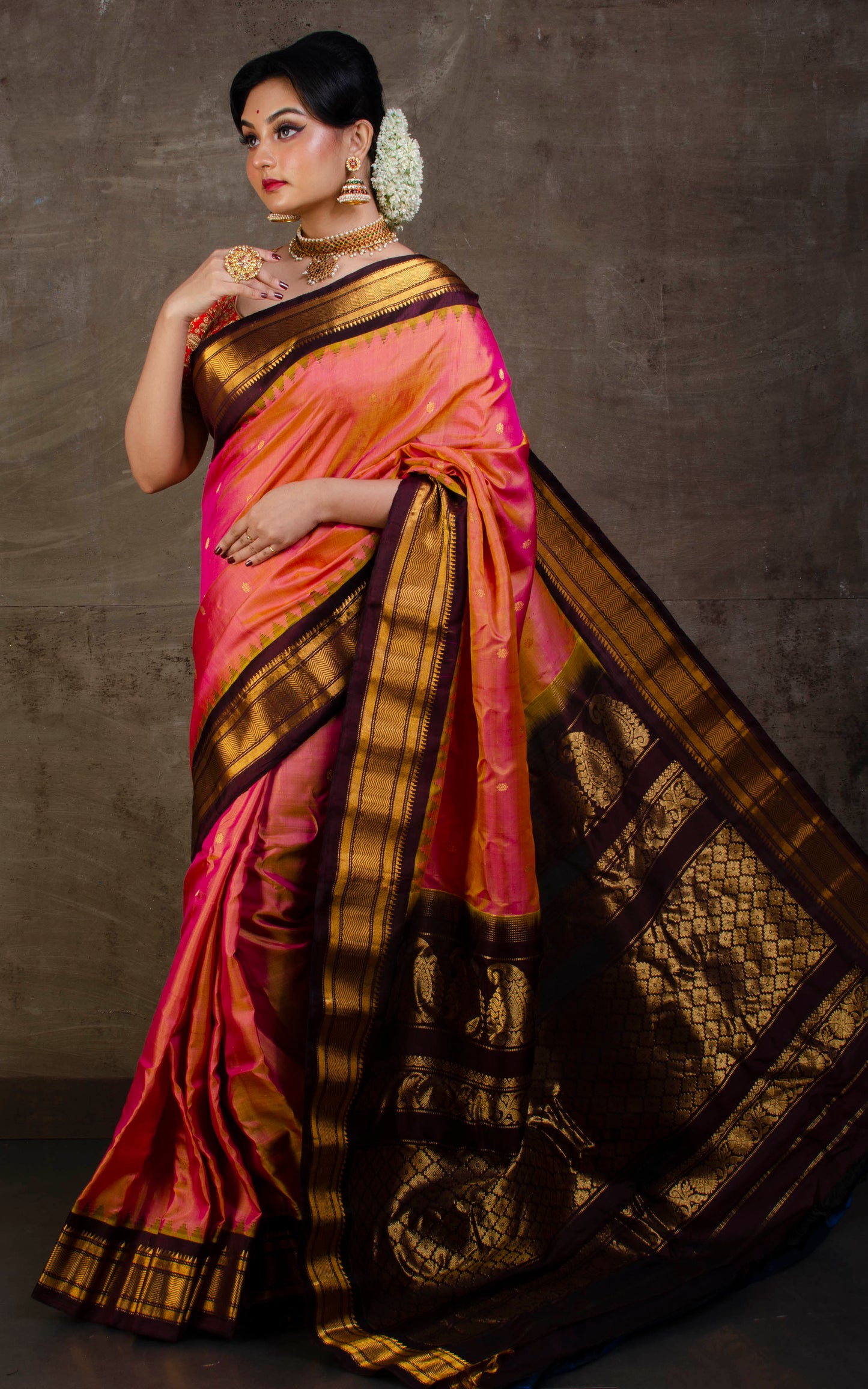 Exclusive Gadwal Silk Saree in Salmon Pink and Snuff Brown