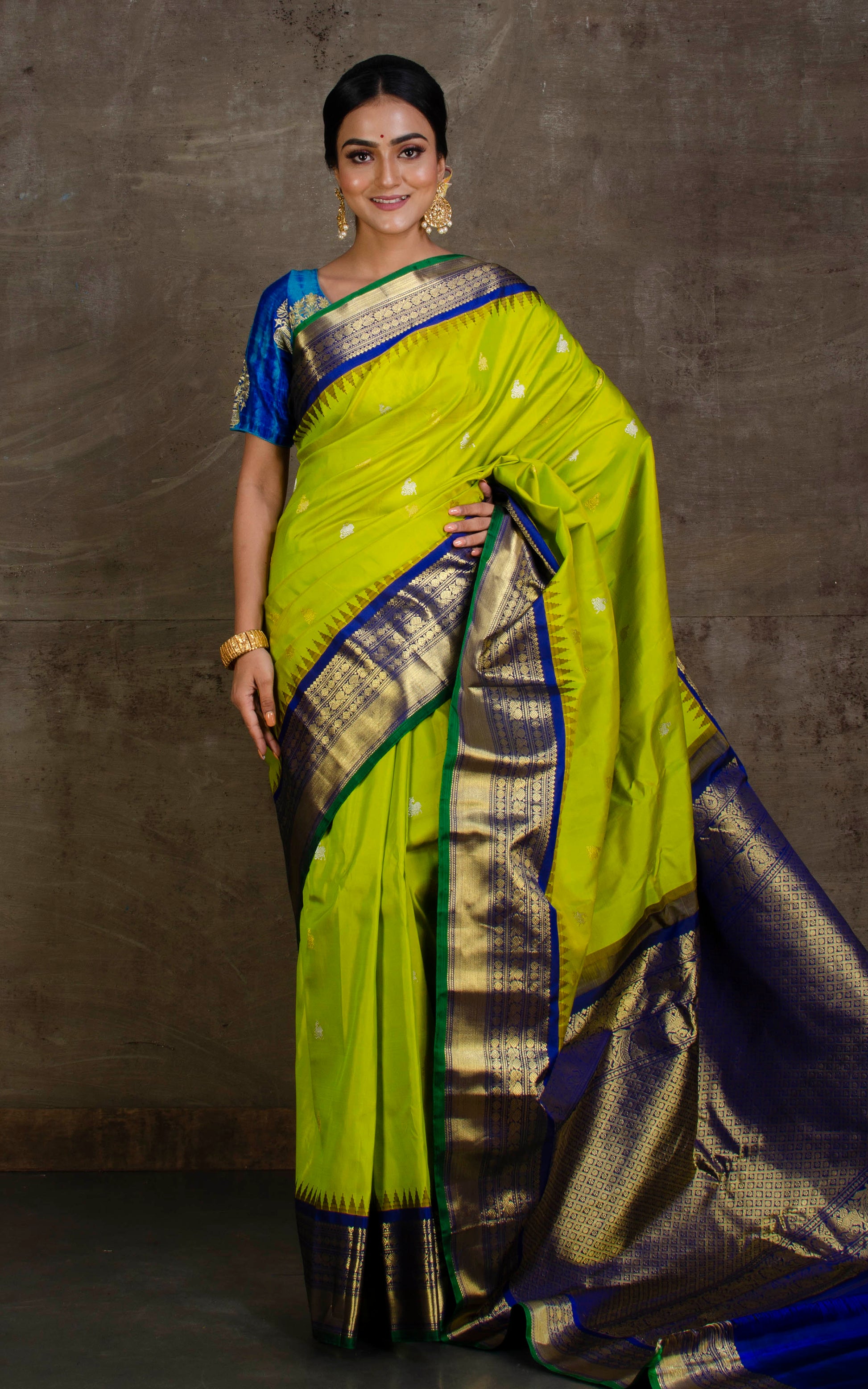 Exclusive Gadwal Silk Saree in Apple Green, Royal Blue and Dartmouth Green