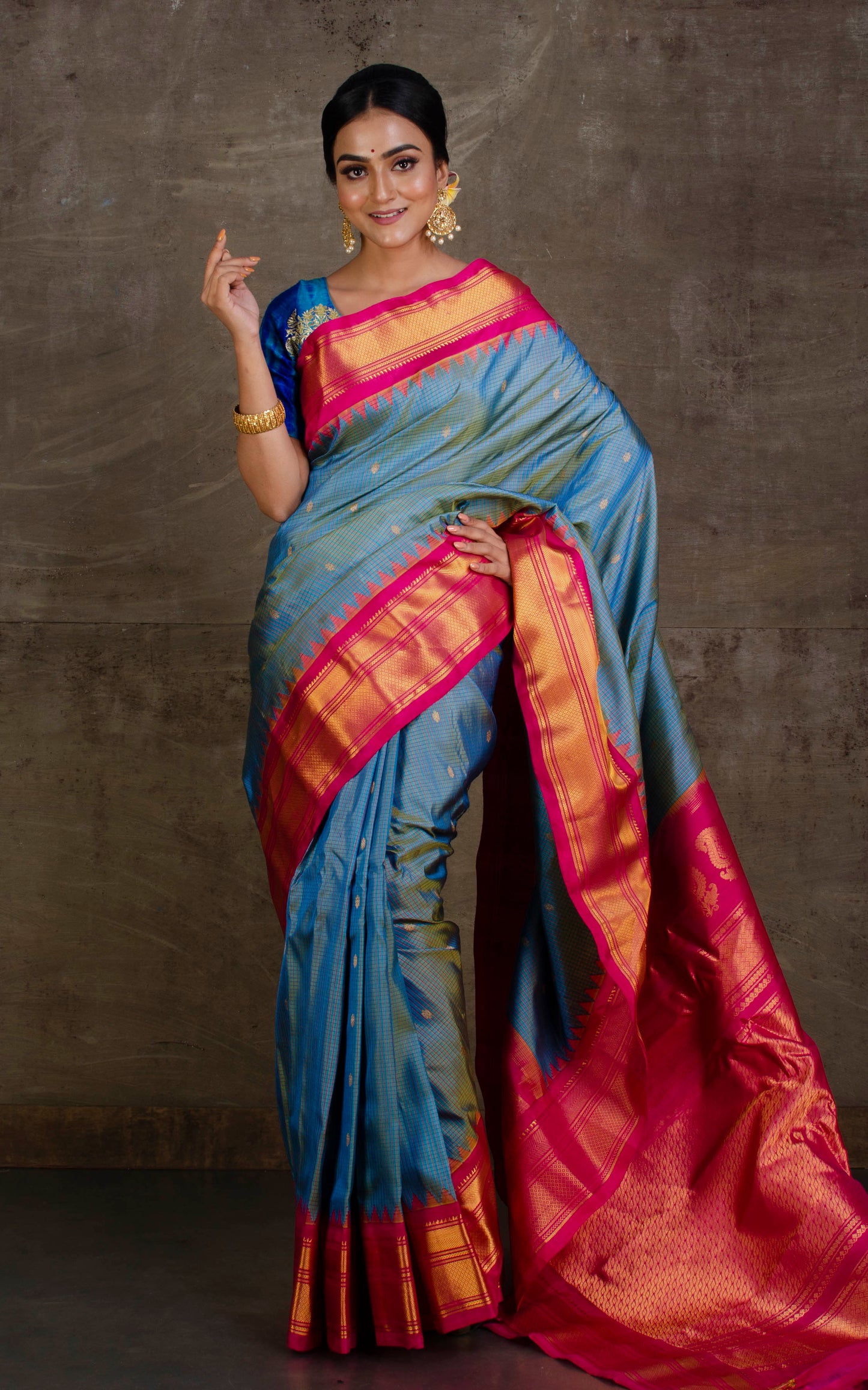 Hand Woven Micro check Premium Gadwal Silk Saree in Pastel Blue and Hot Pink