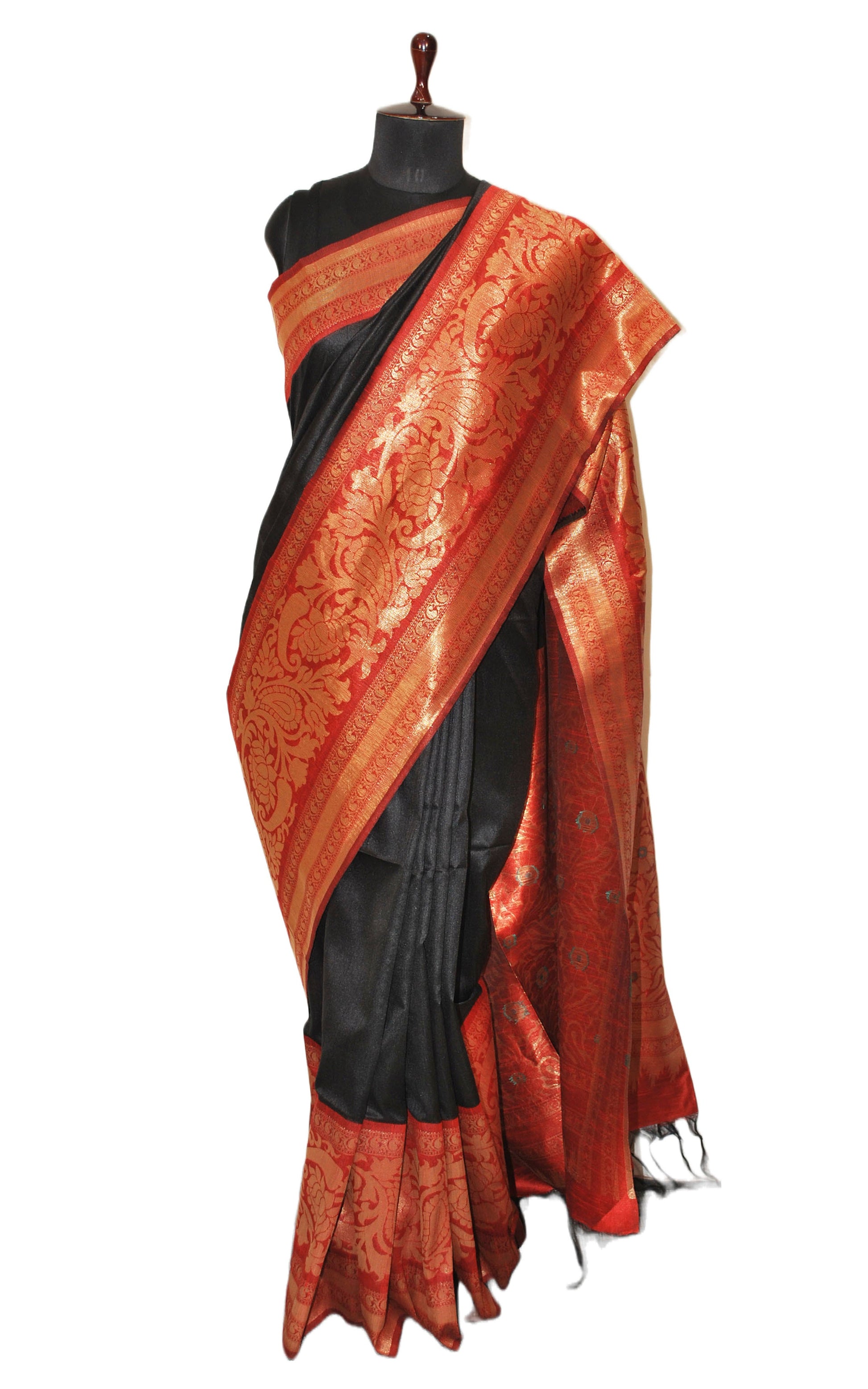 Blended Gicha Tussar Banarasi Silk Saree in Black and Dark Red