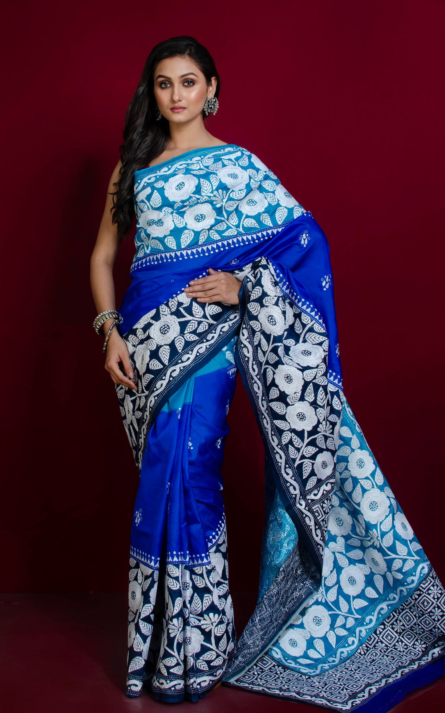Tie-Dye Pure Silk Hand Embroidery Kantha Stitch Saree in Cyan, Royal Blue, Midnight Blue and White